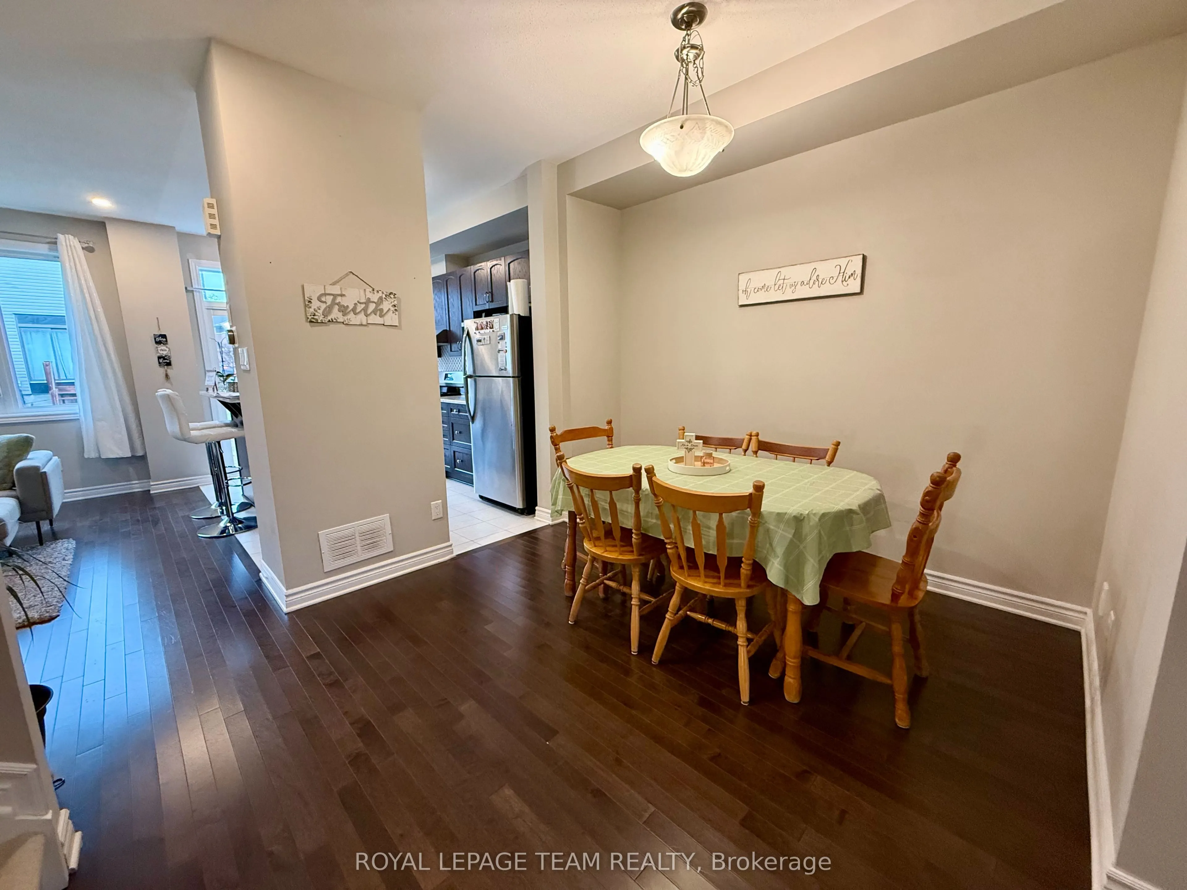 214 Bandelier Way