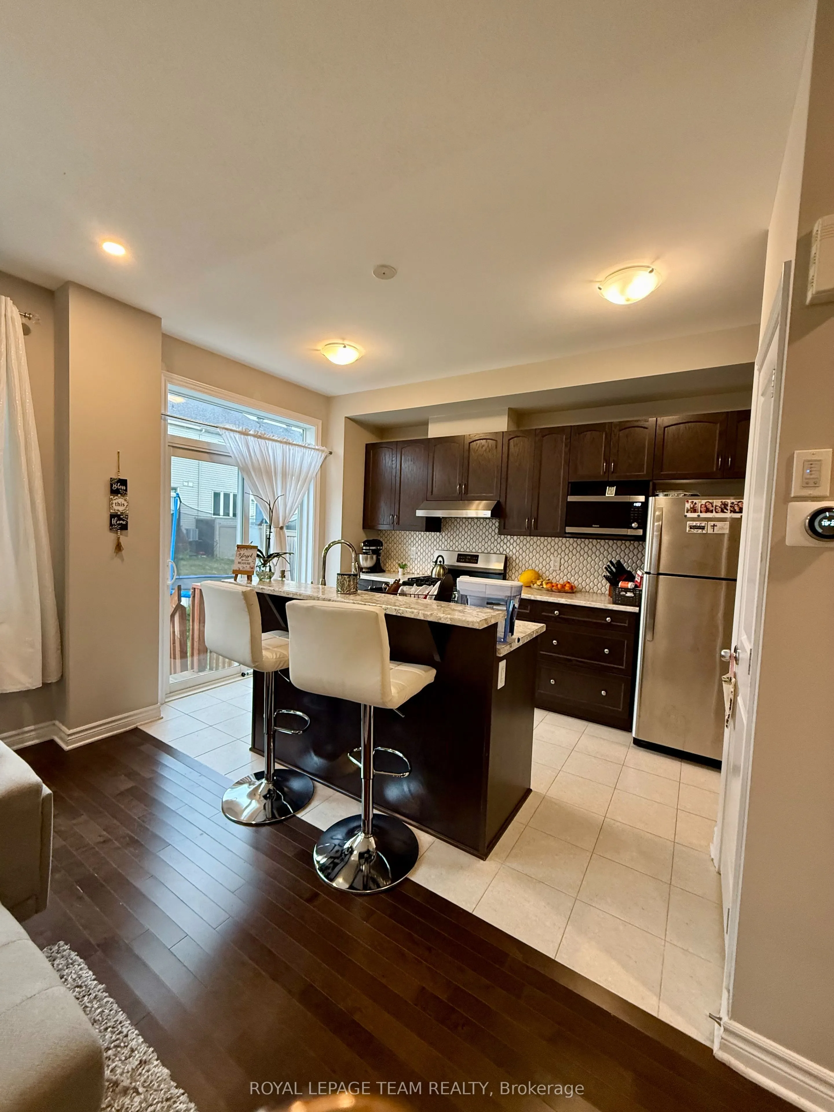 214 Bandelier Way