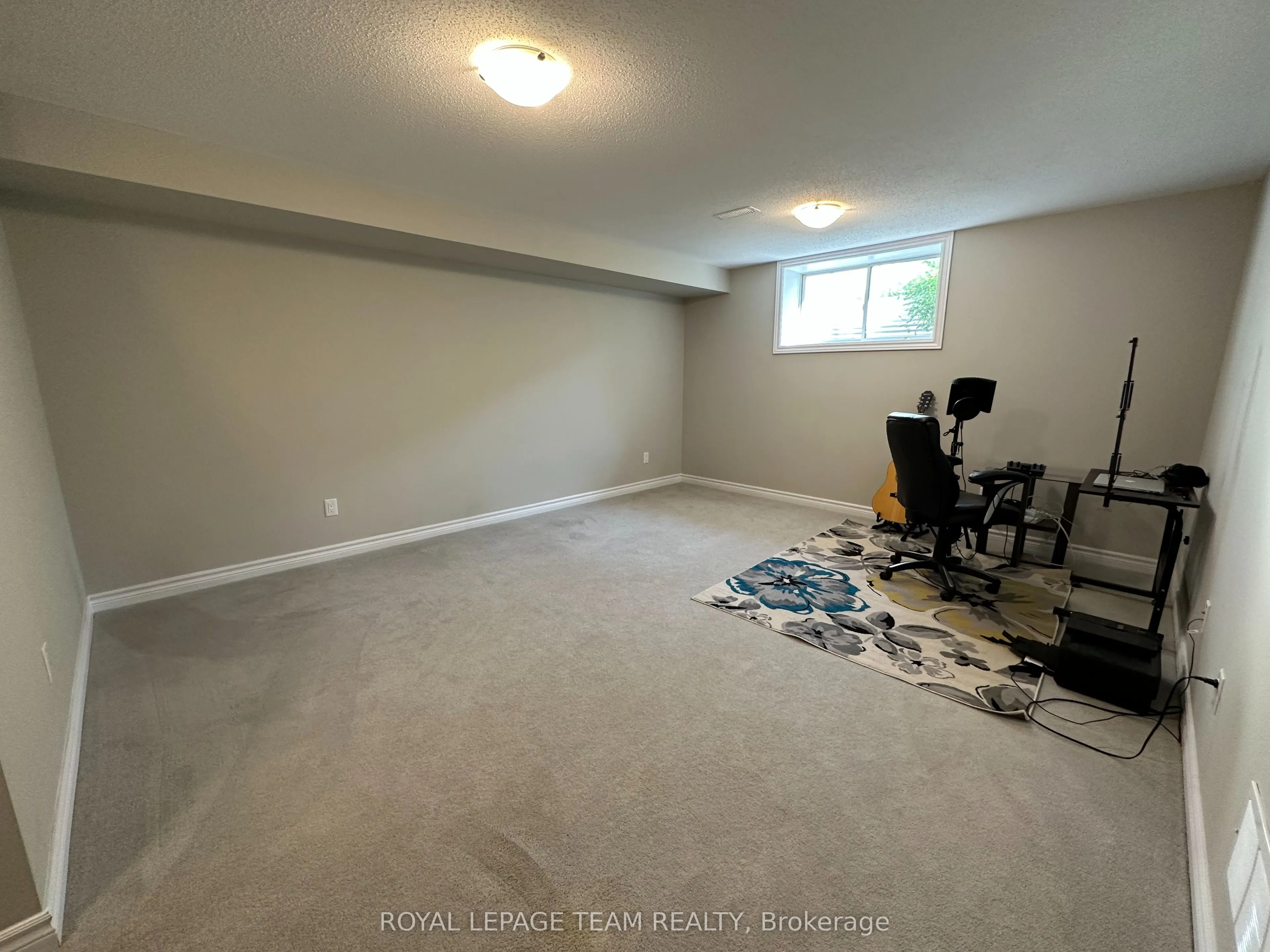 214 Bandelier Way