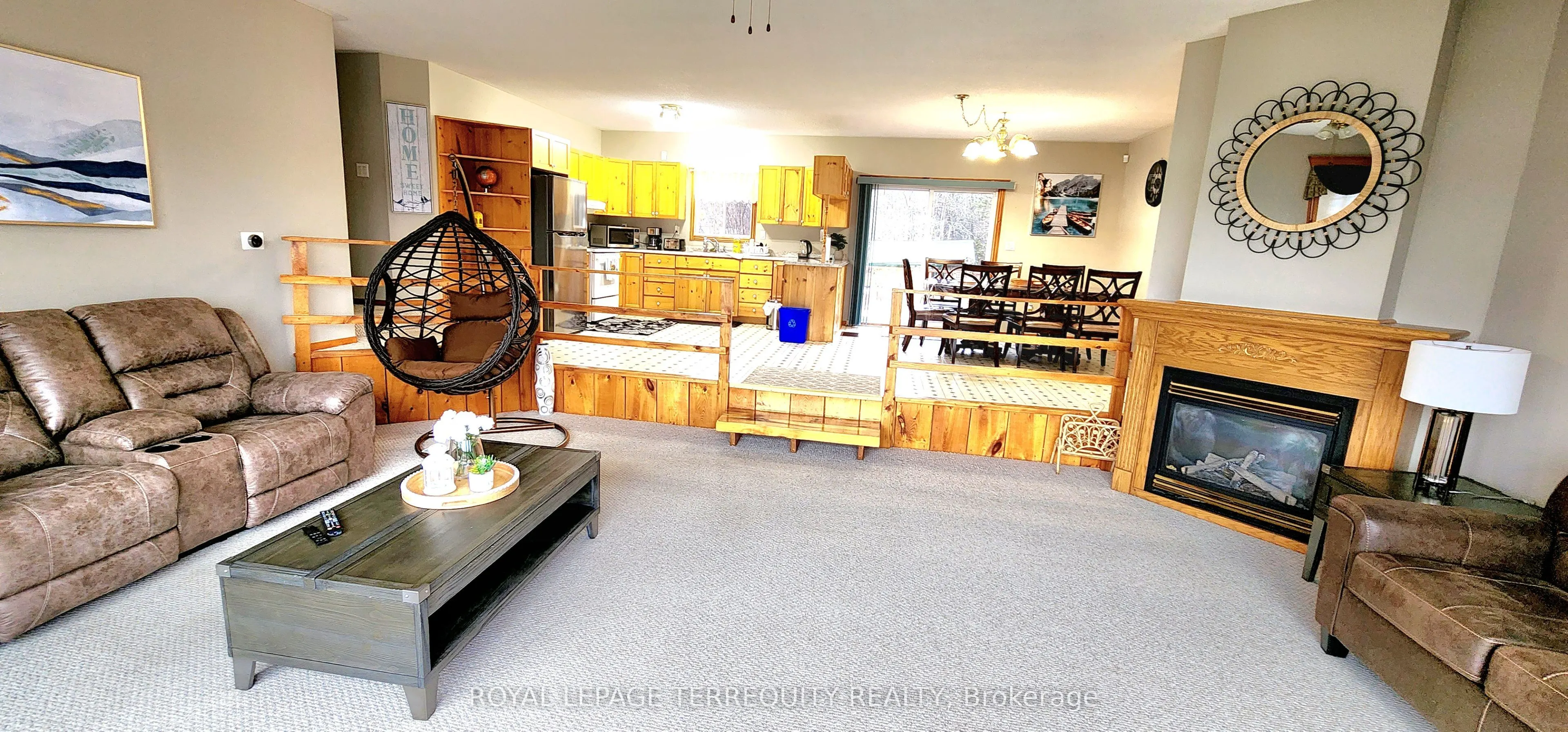 117 Front Street W
