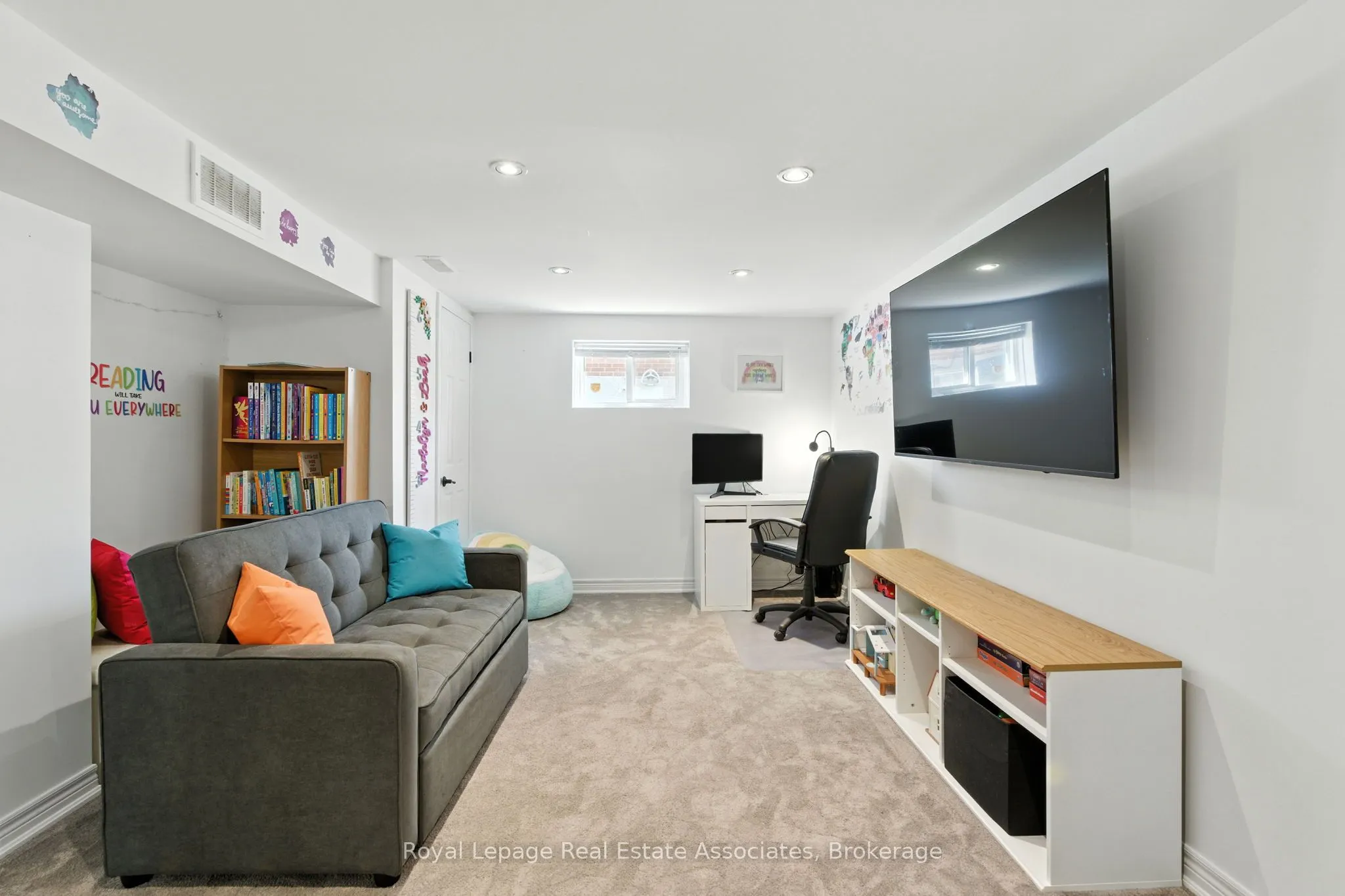 7 Deer Avenue