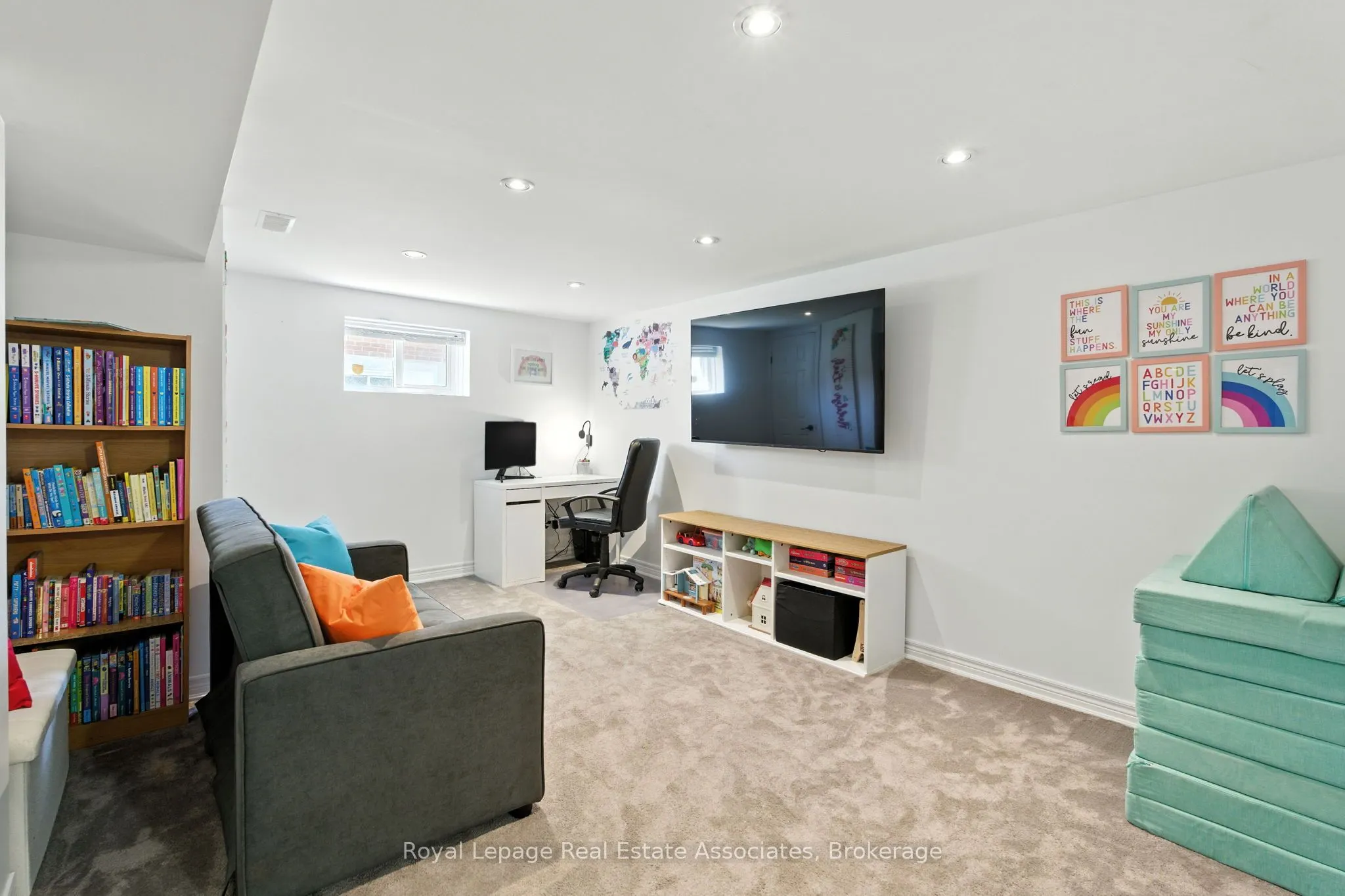 7 Deer Avenue