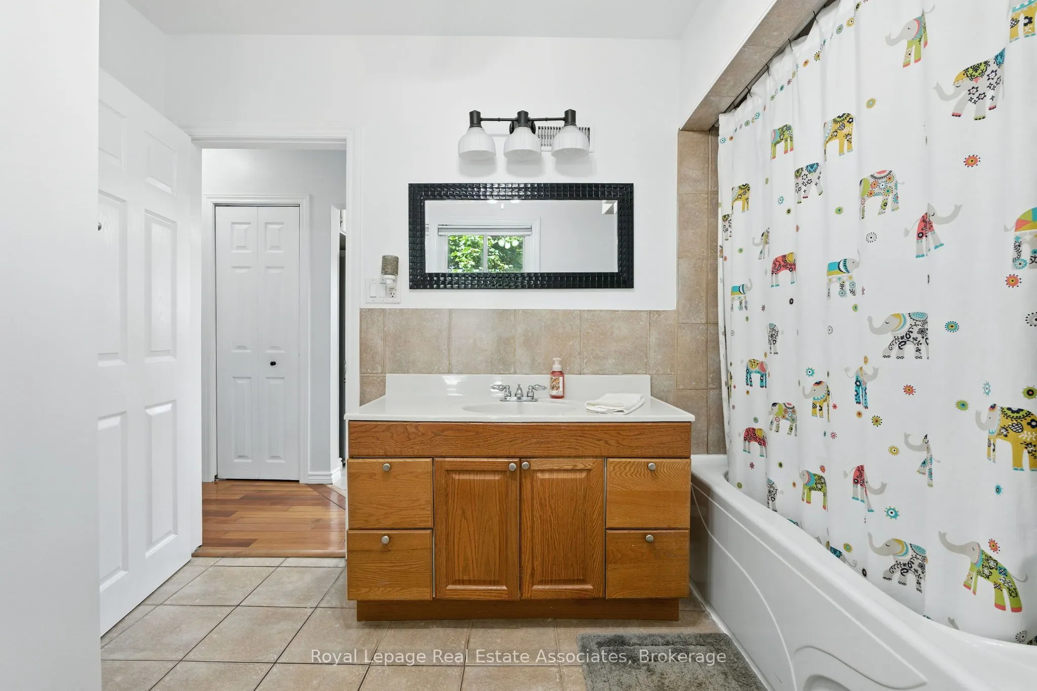 7 Deer Avenue