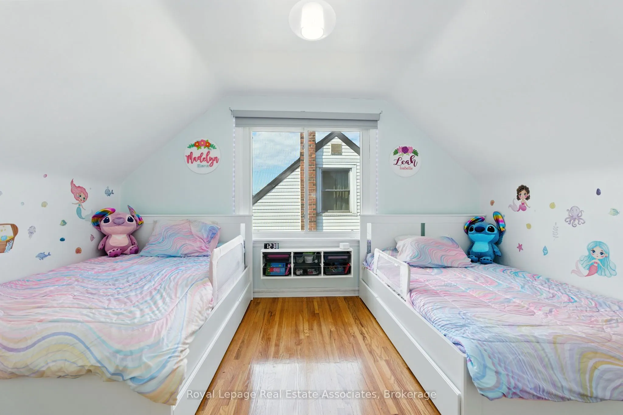 7 Deer Avenue