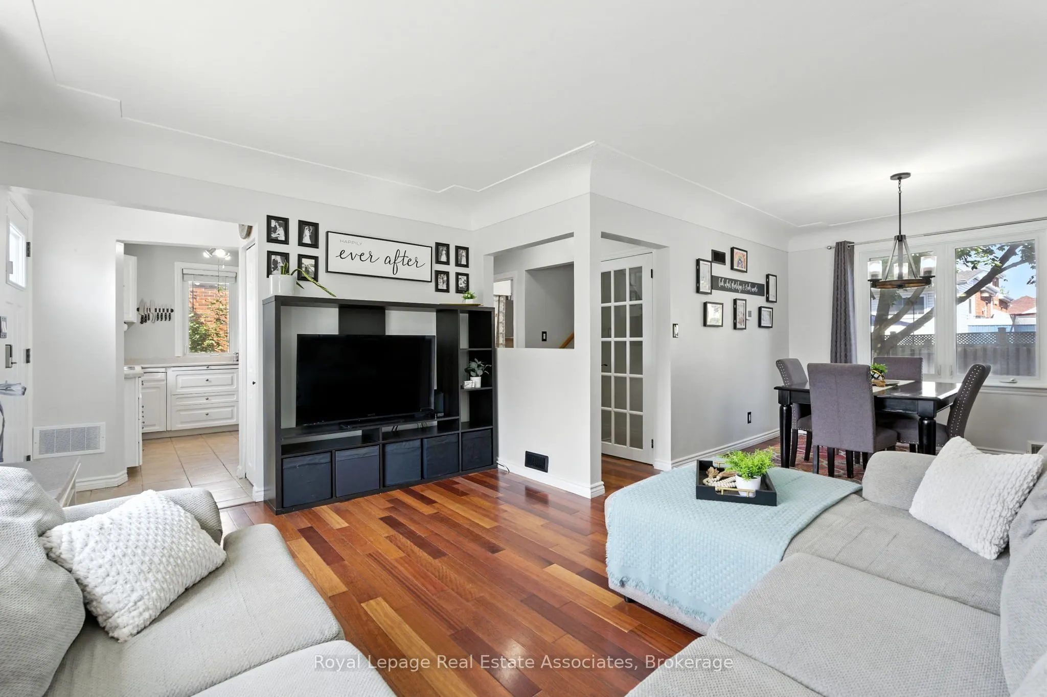 7 Deer Avenue