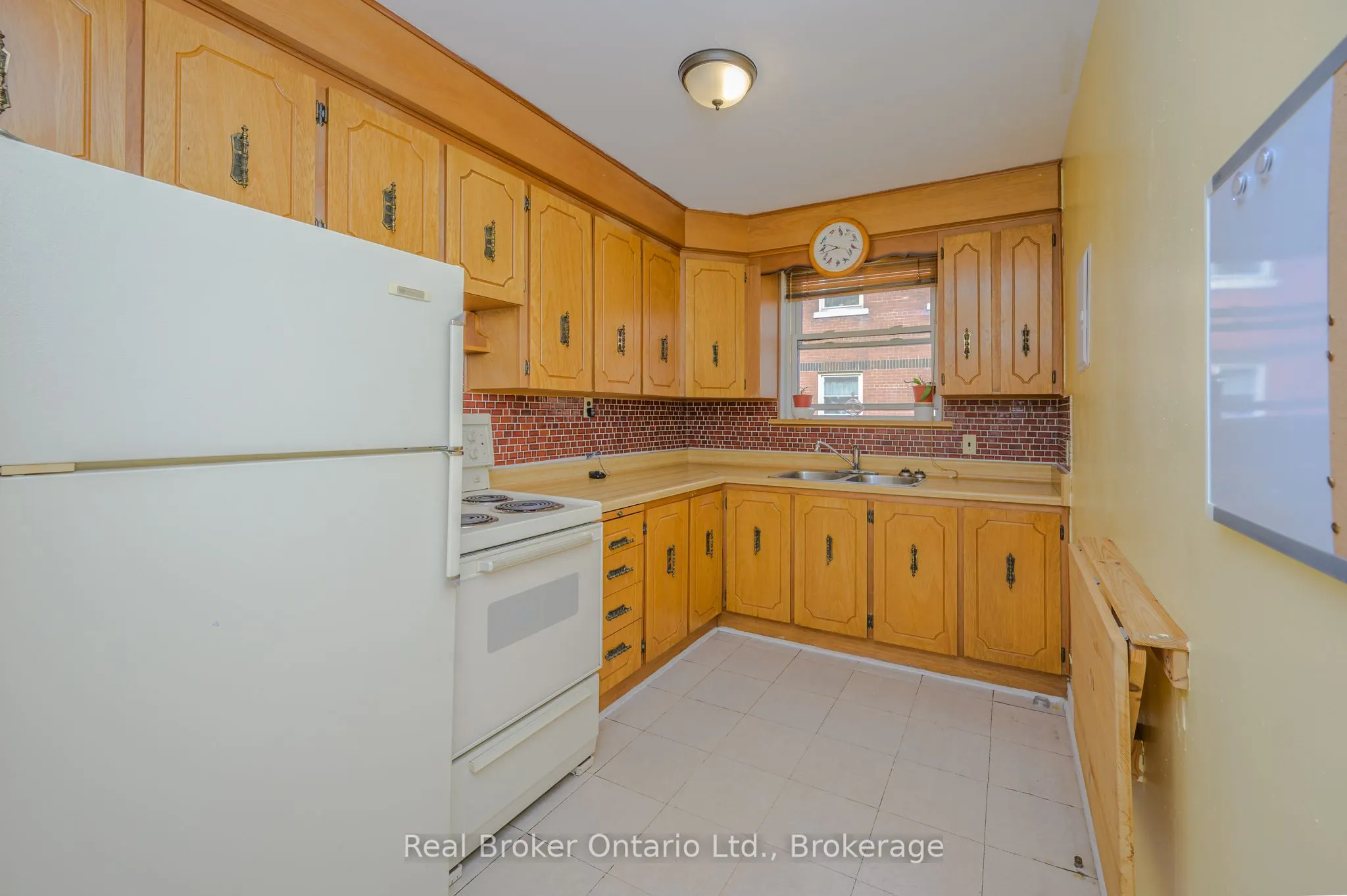 5 East 36th Street, #205C