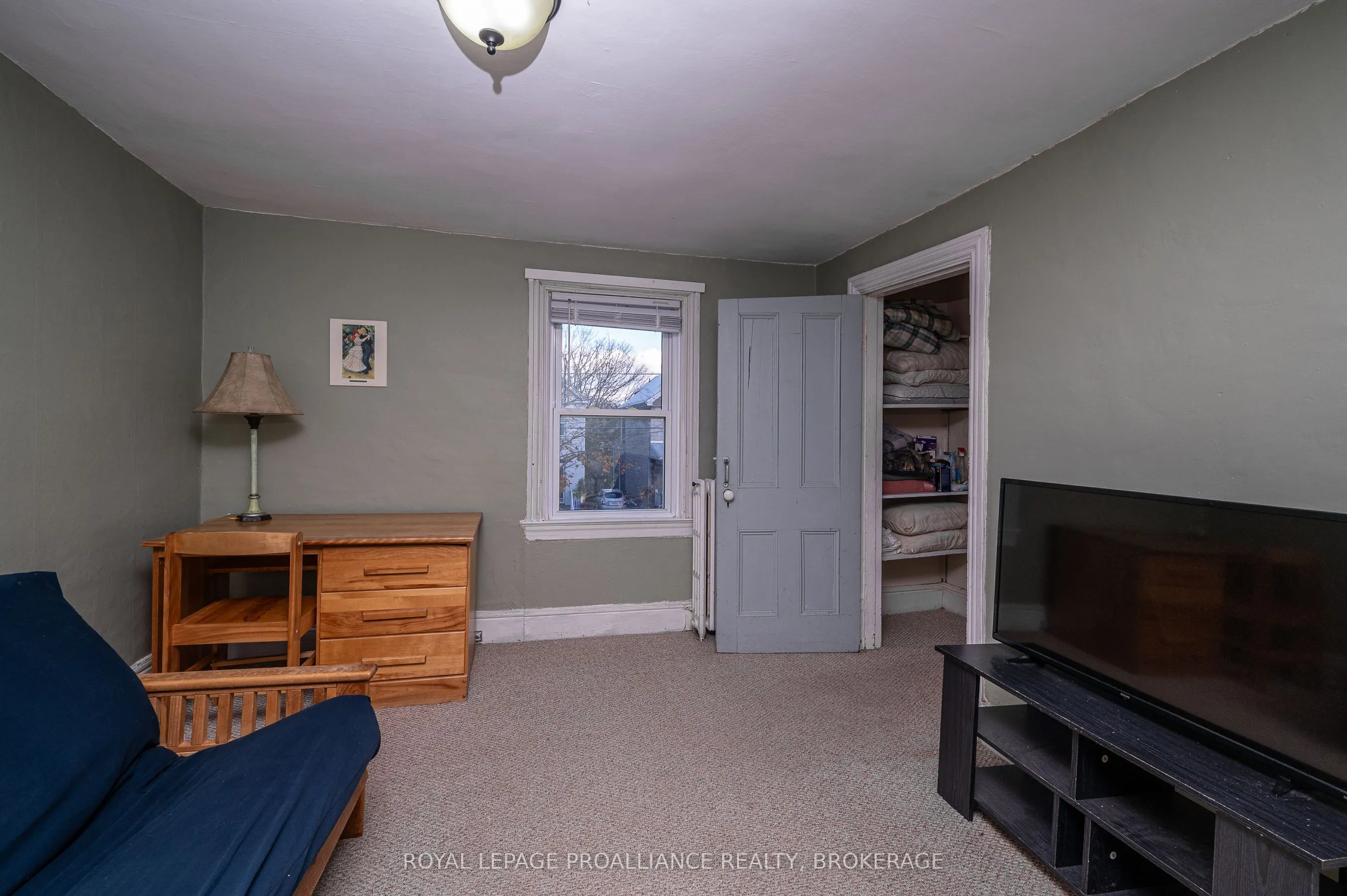 102 Livingston Avenue
