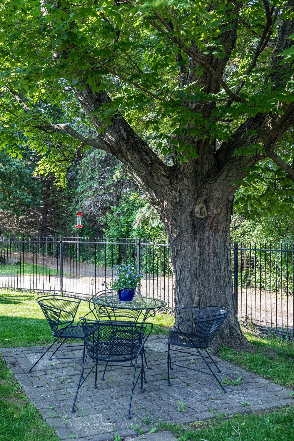 516 Concession 7 Road E