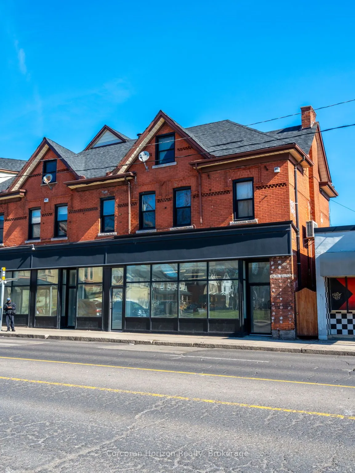 681 Barton Street East Street E, #Main