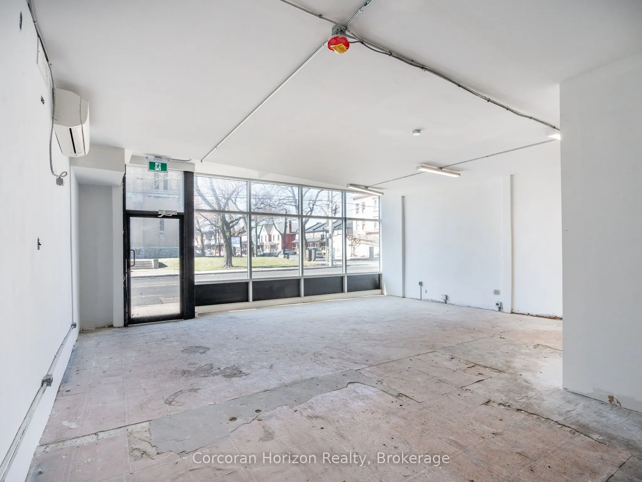 681 Barton Street East Street E, #Main