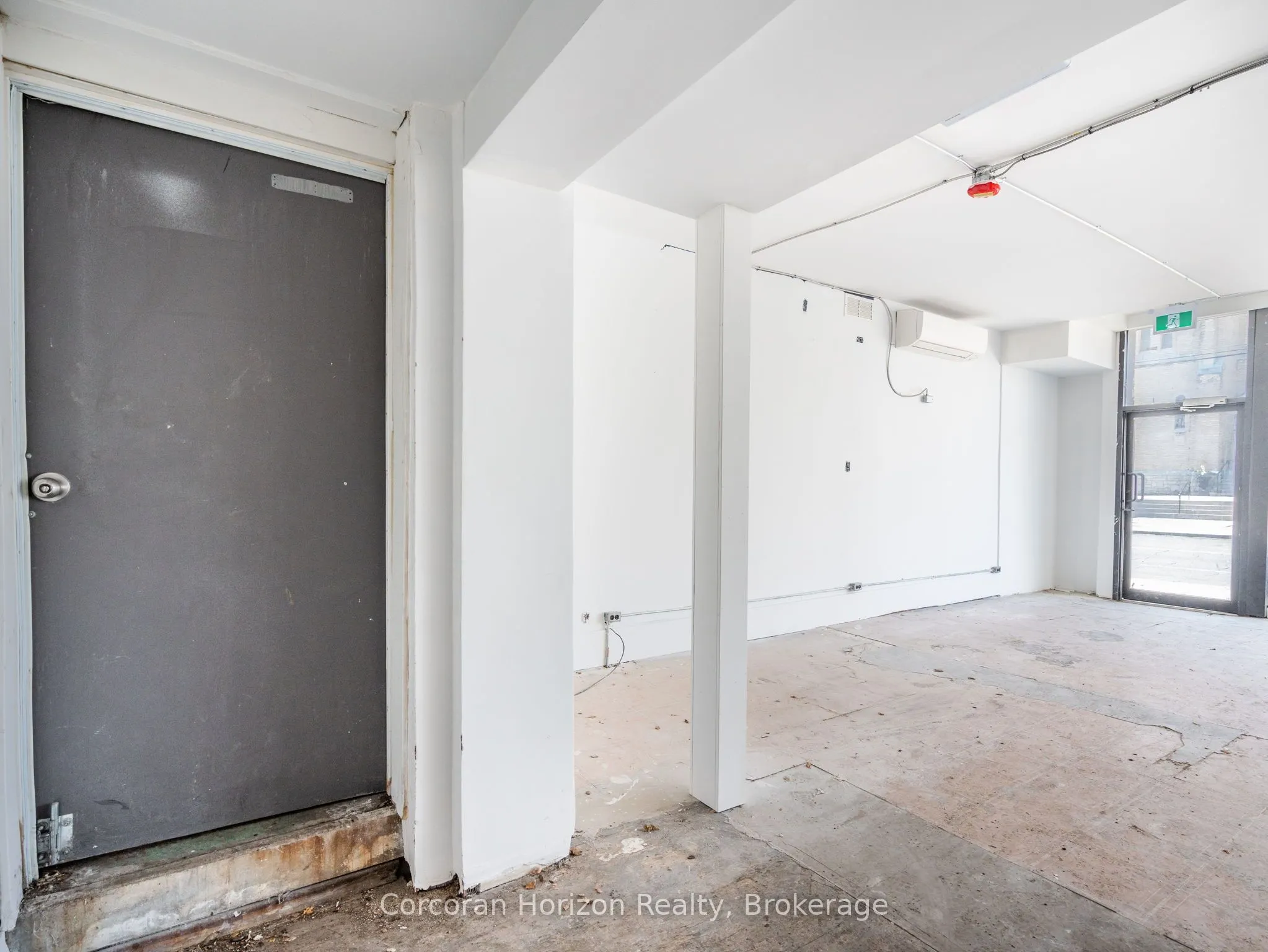 681 Barton Street East Street E, #Main