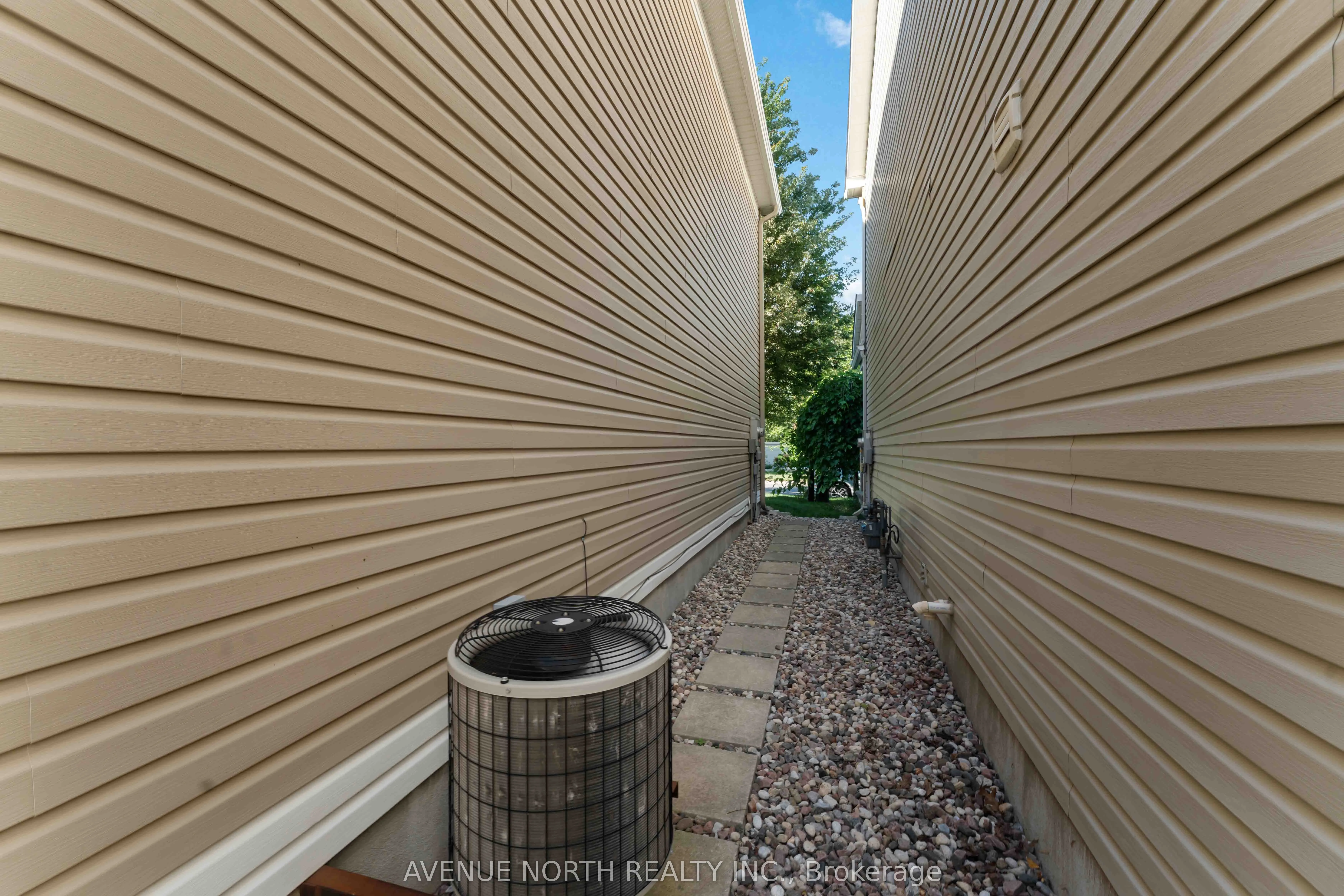 102 Chancery Crescent