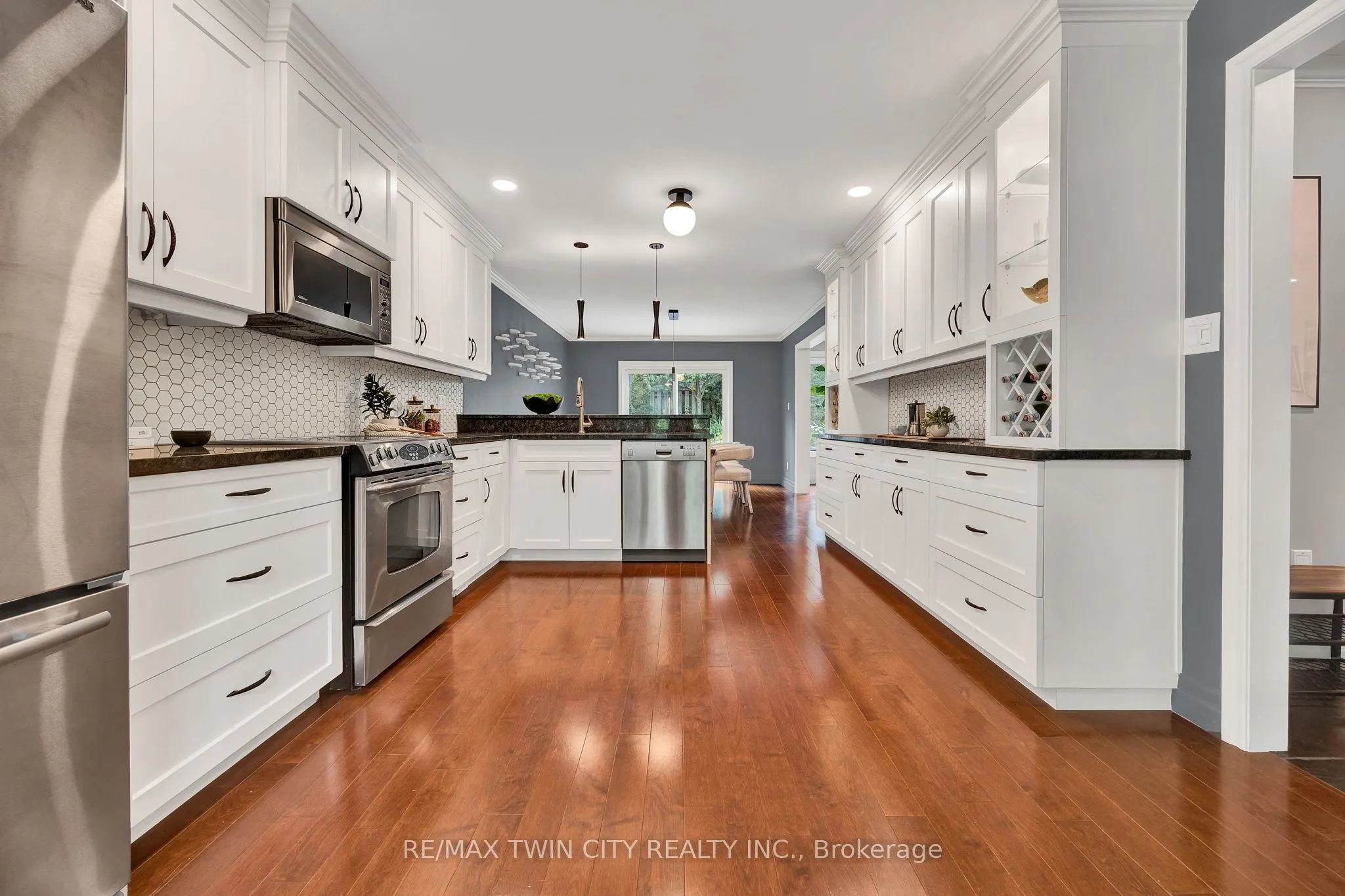 405 Glasgow Street, #3