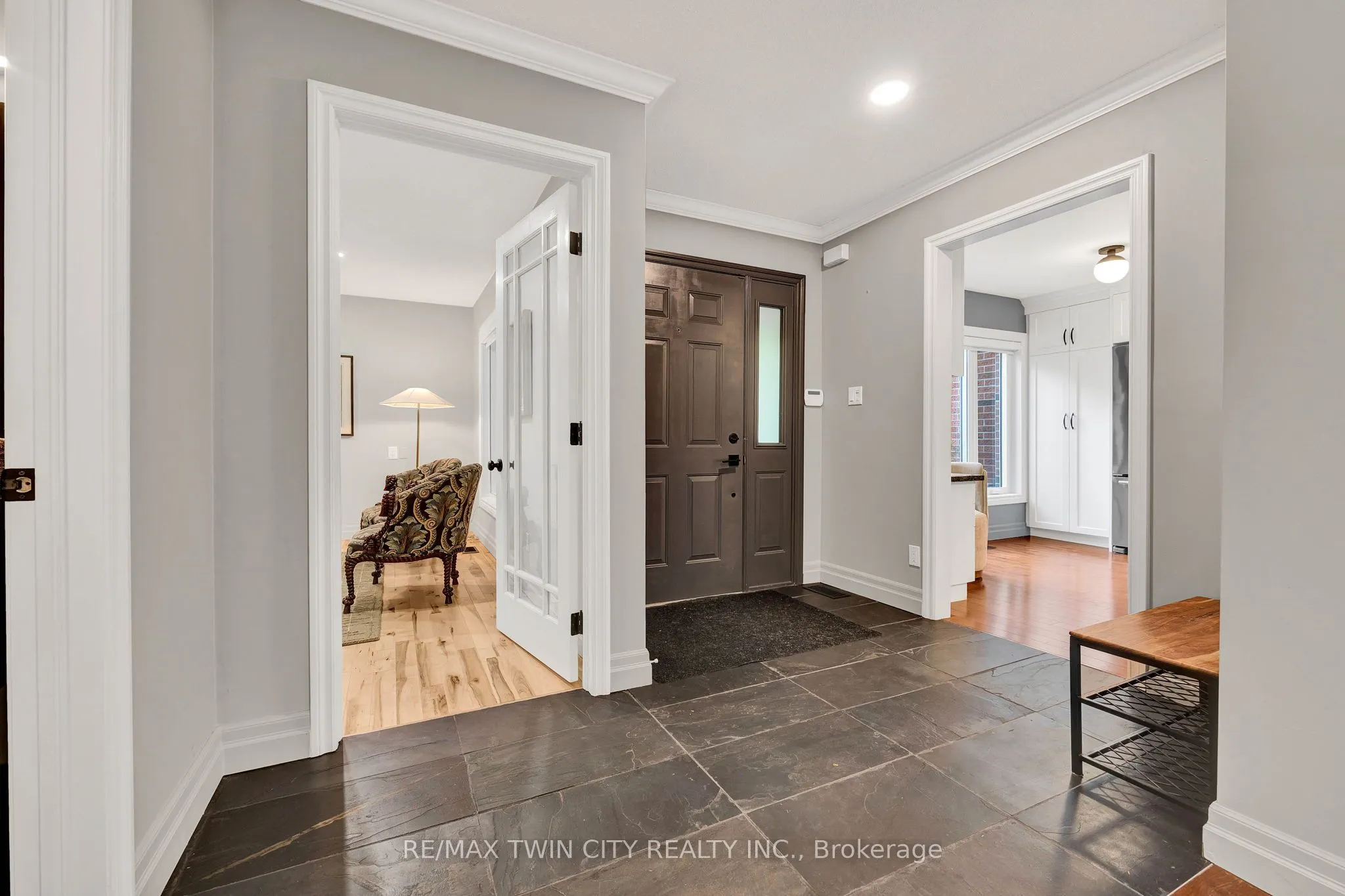 405 Glasgow Street, #3