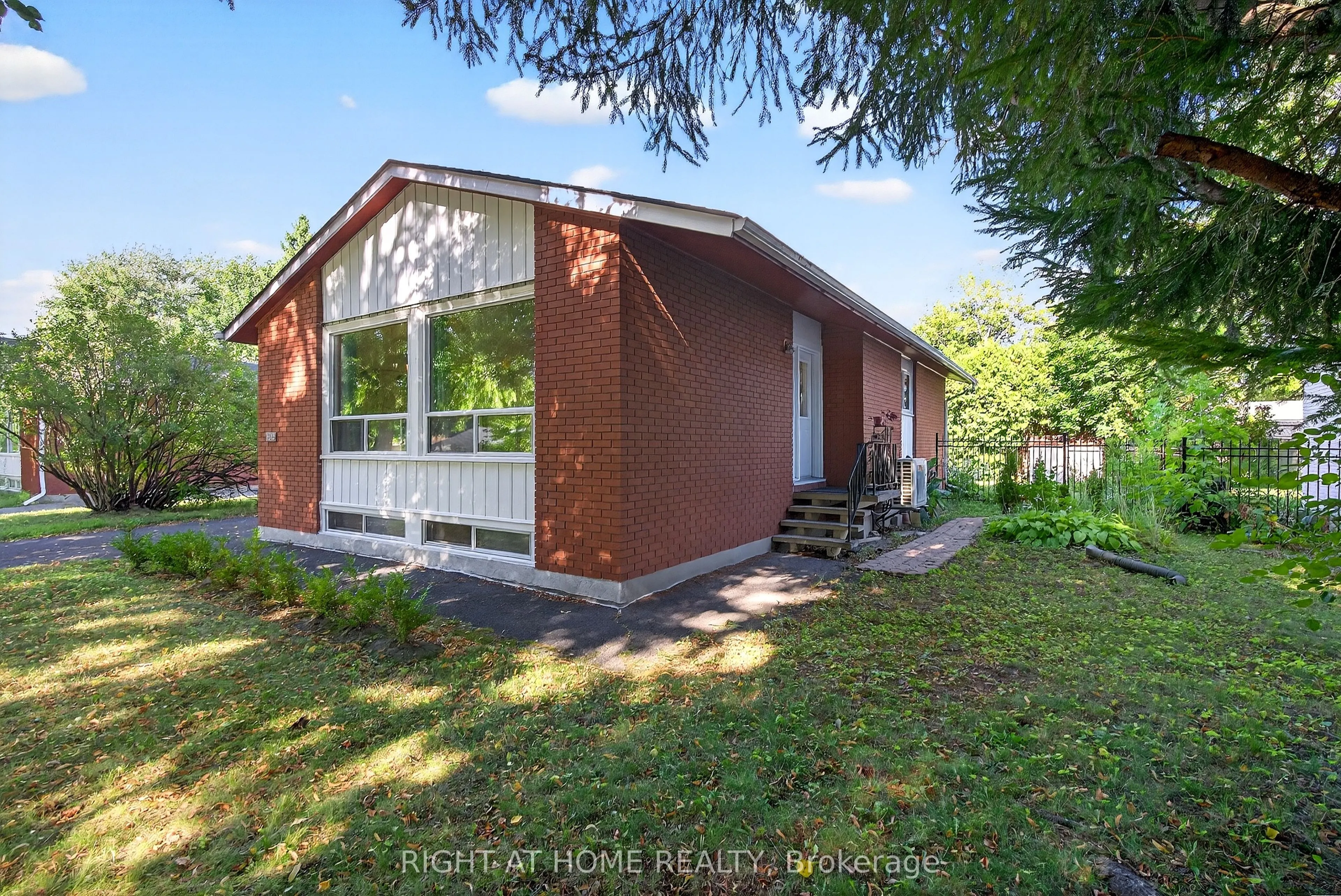 1153 ADIRONDACK Drive