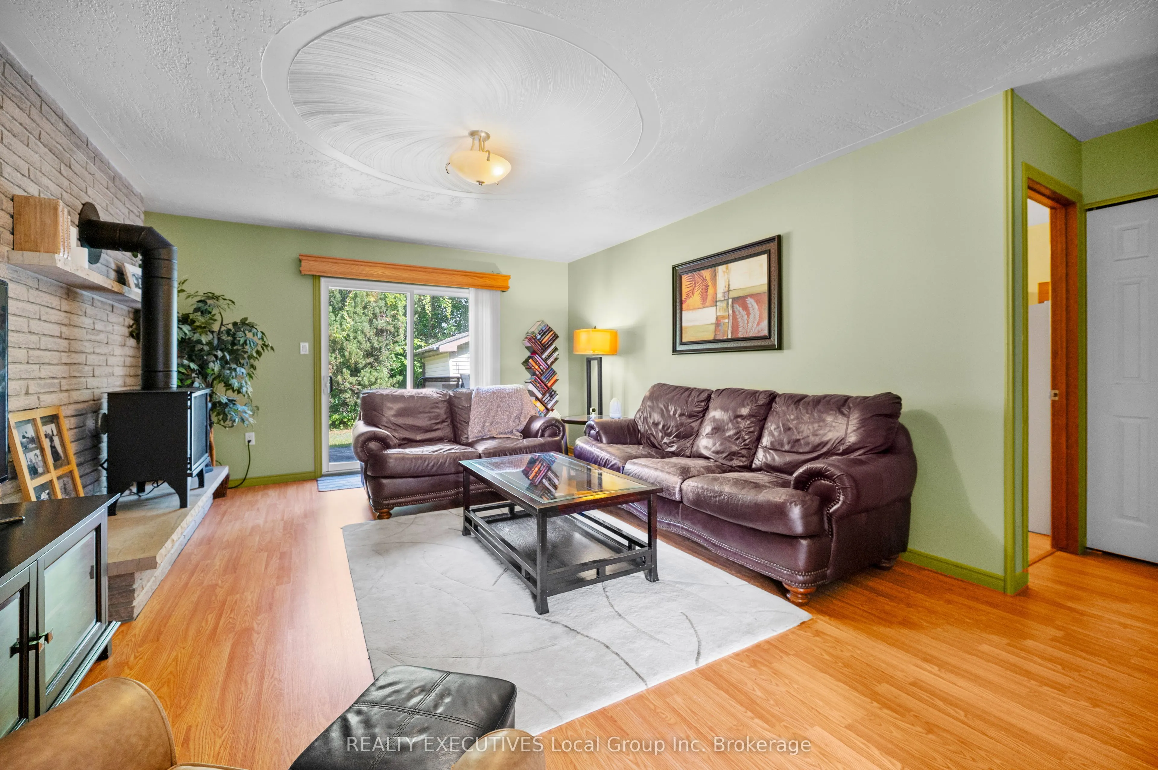 534 BROMLEY Avenue