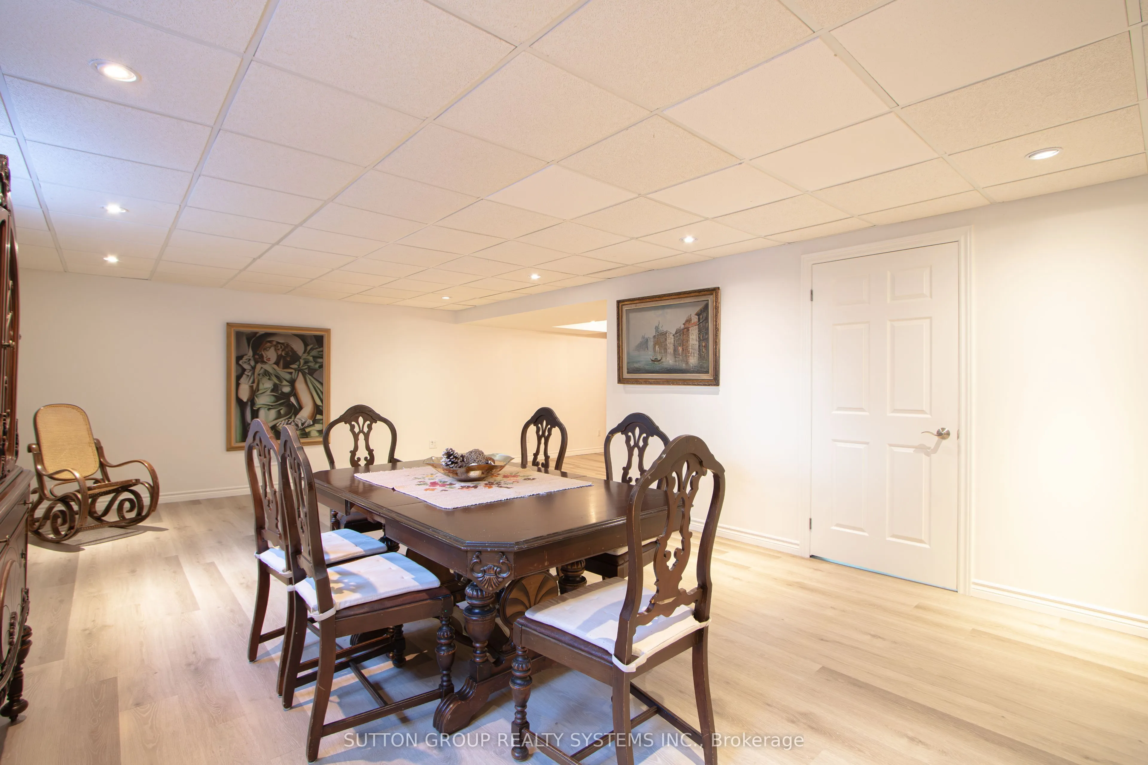 82 Cobblestone Street