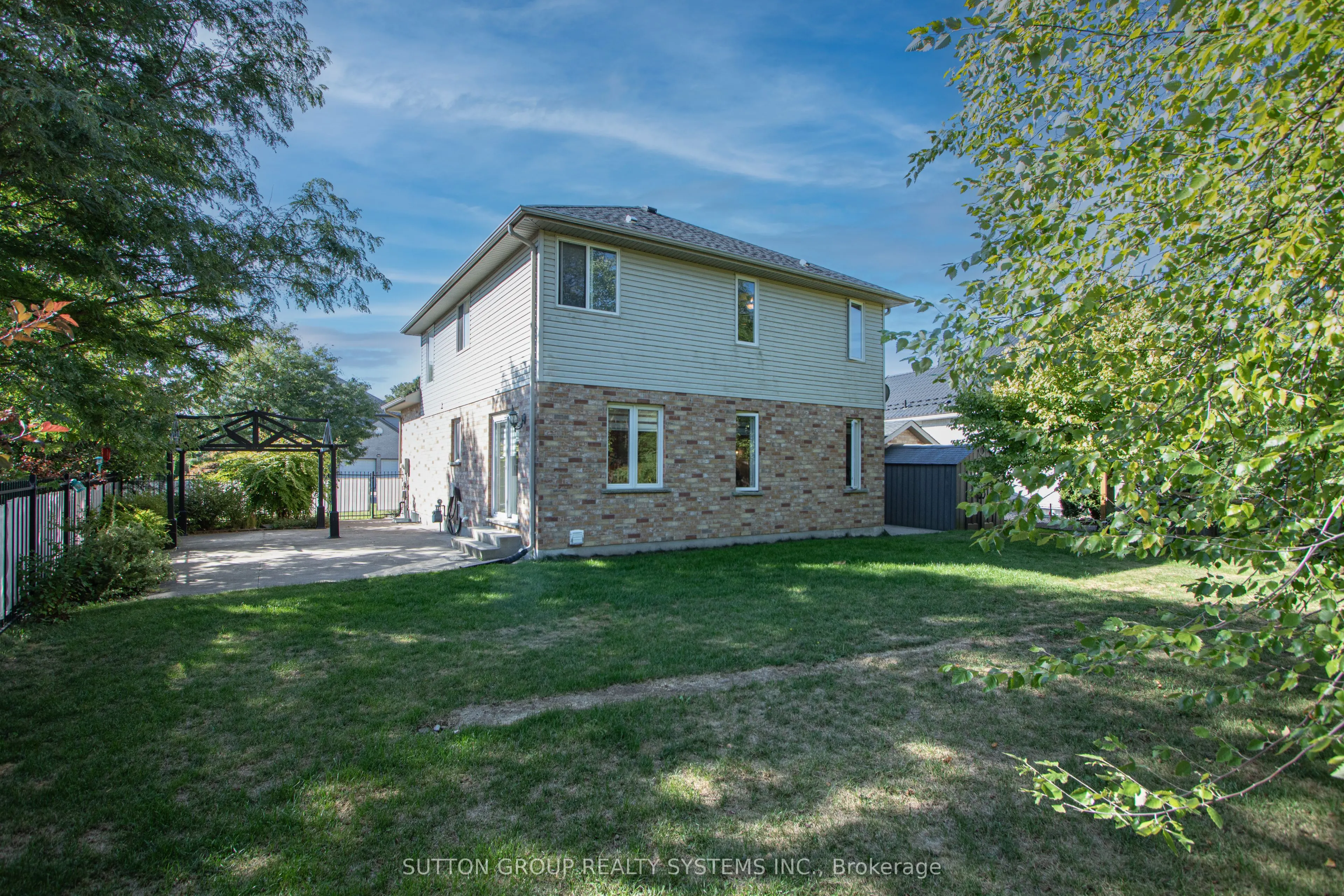 82 Cobblestone Street