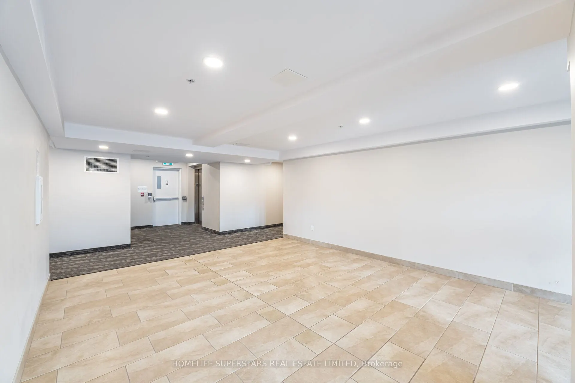 5 Wake Robin Drive, #115