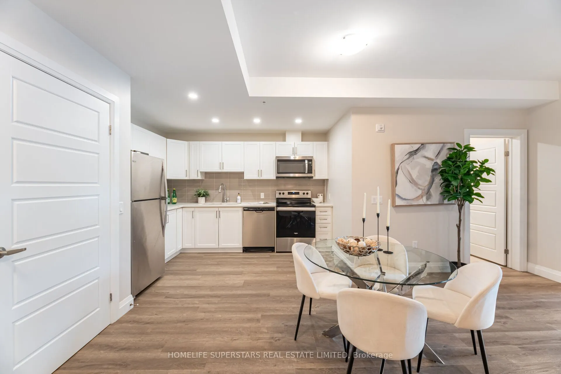 5 Wake Robin Drive, #115