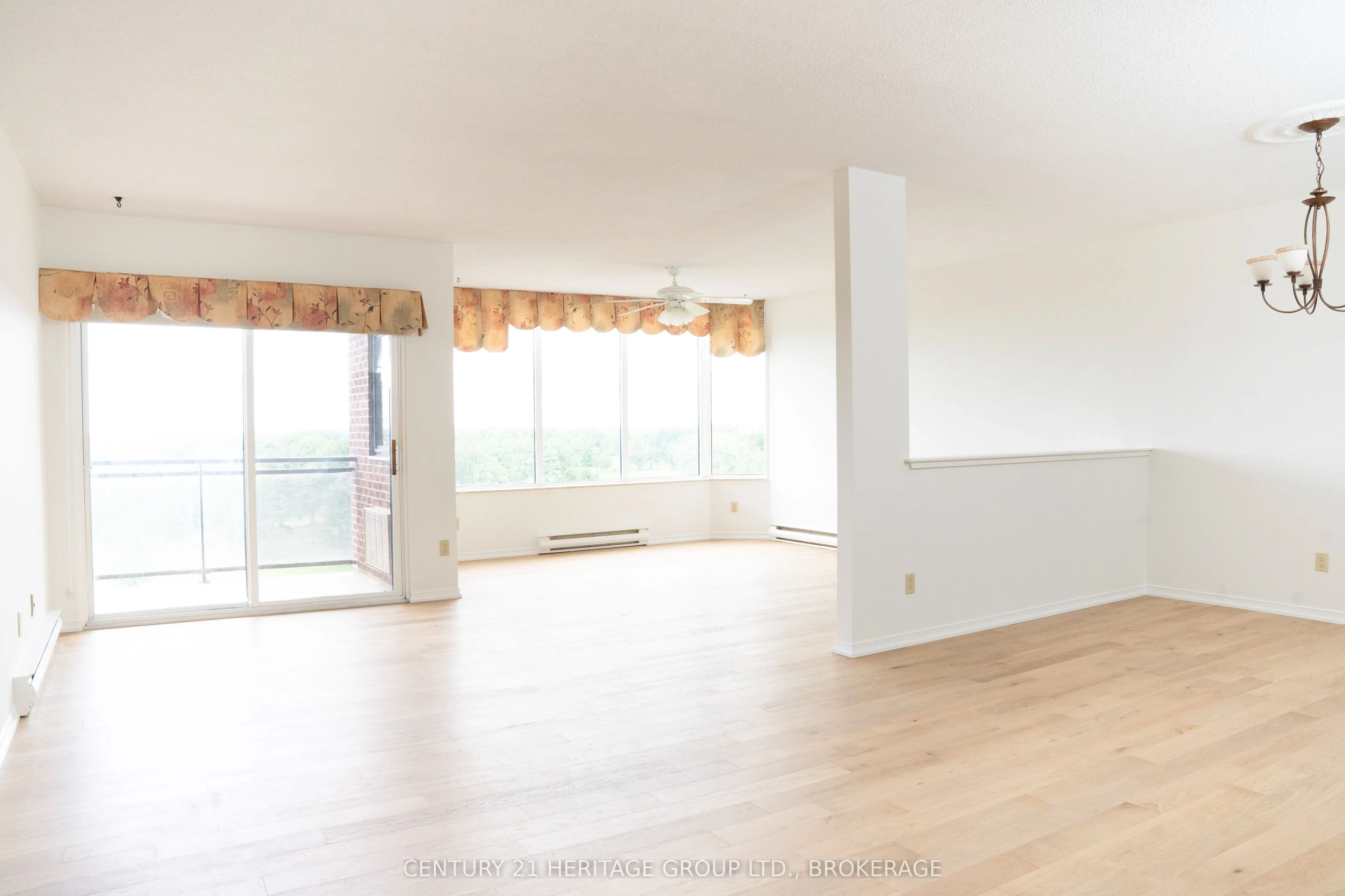 1000 King Street W, #1202