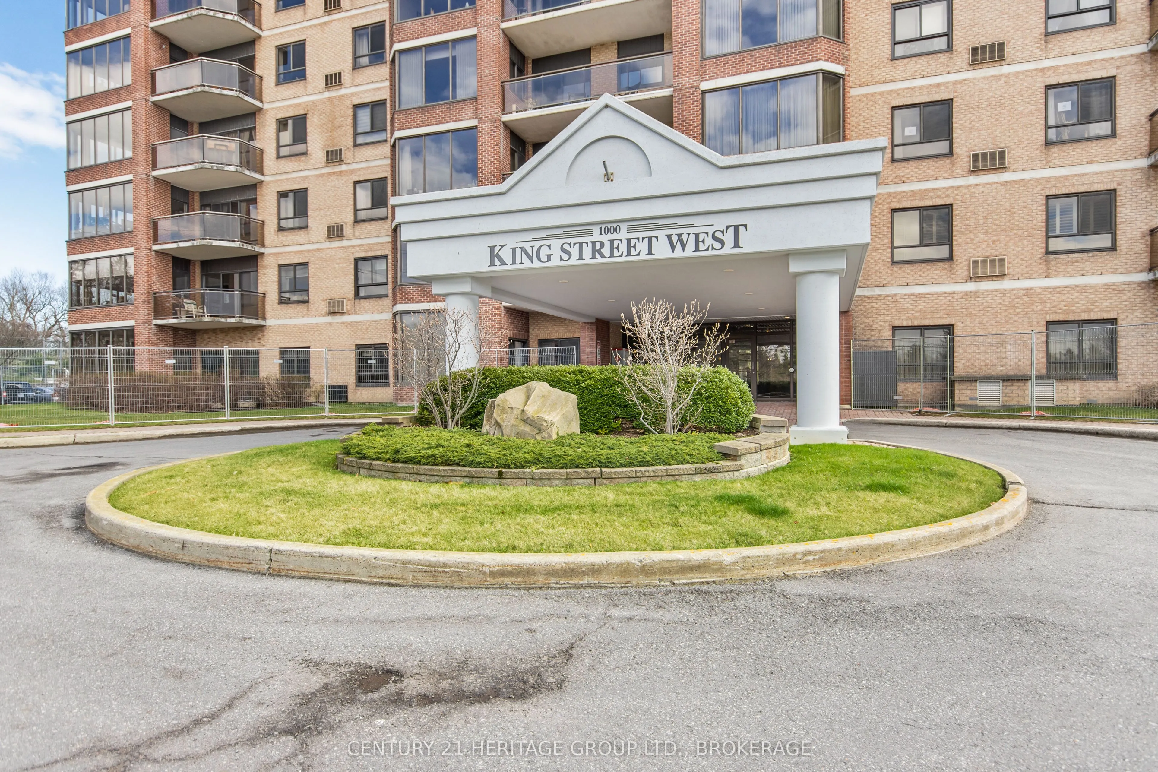 1000 King Street W, #1202