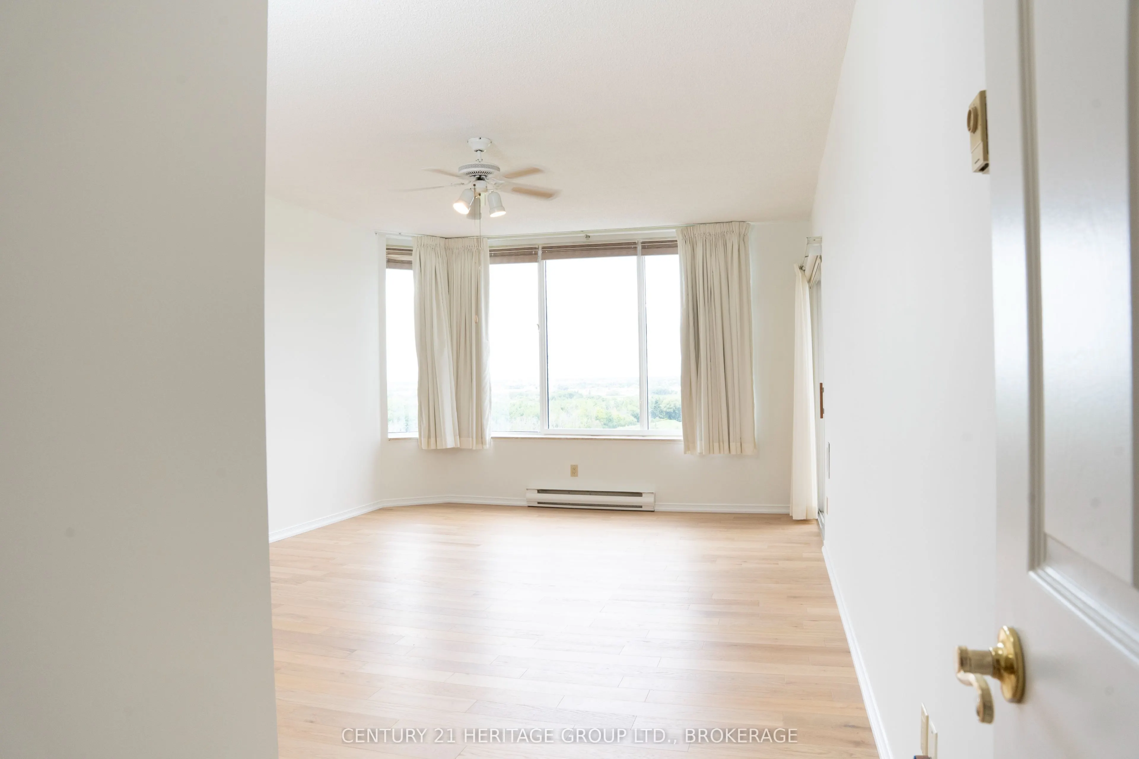 1000 King Street W, #1202