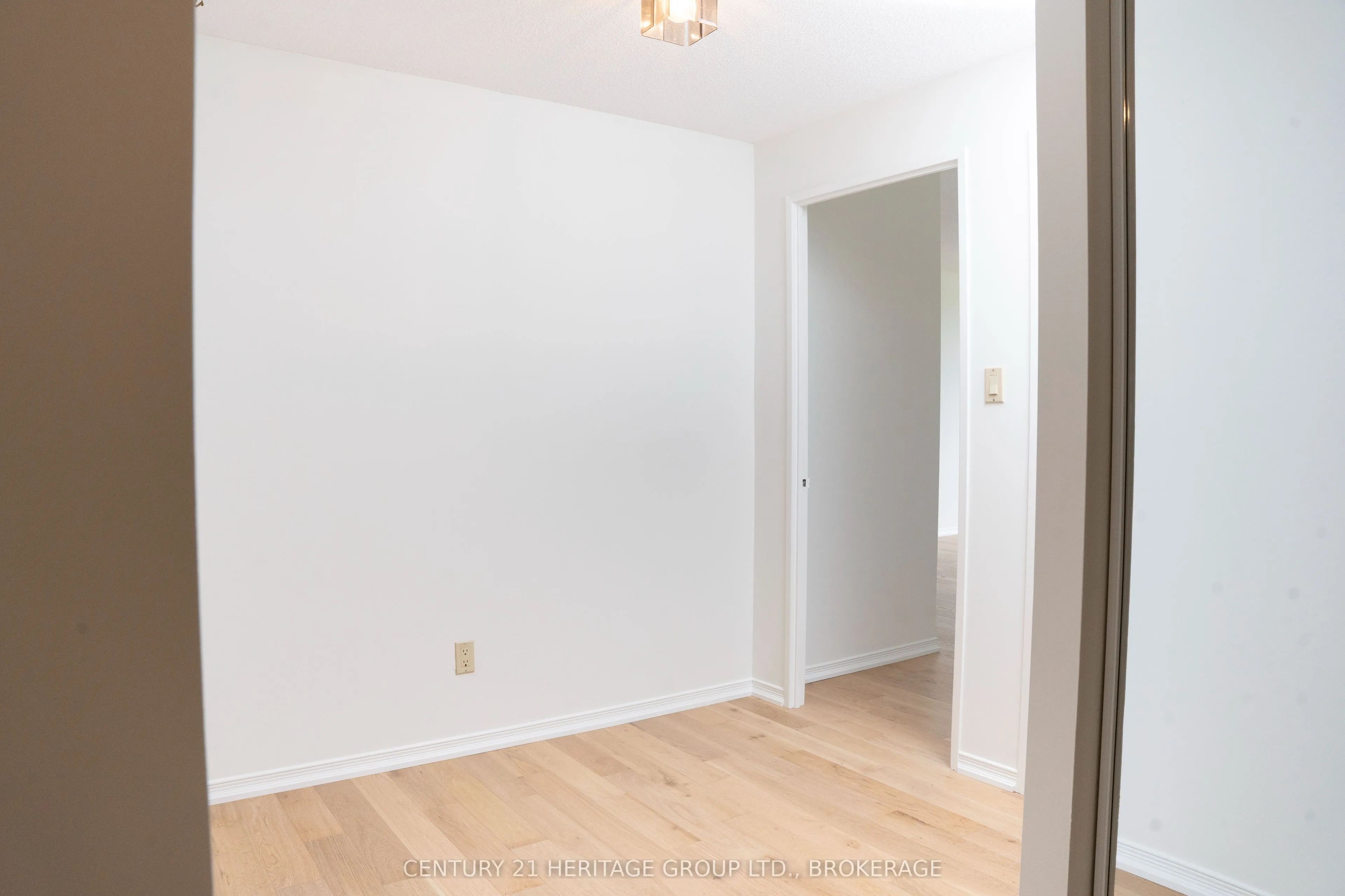 1000 King Street W, #1202