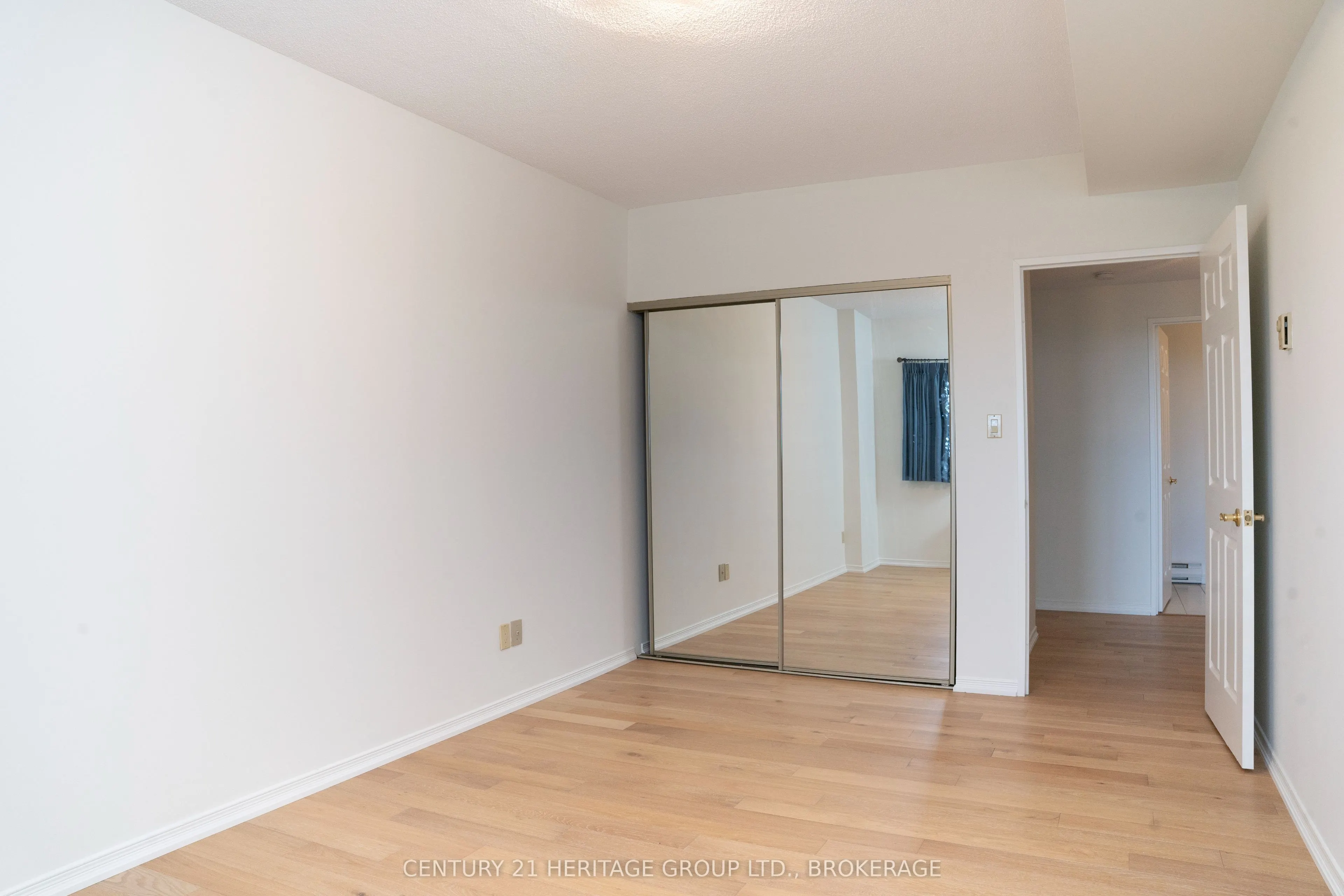 1000 King Street W, #1202