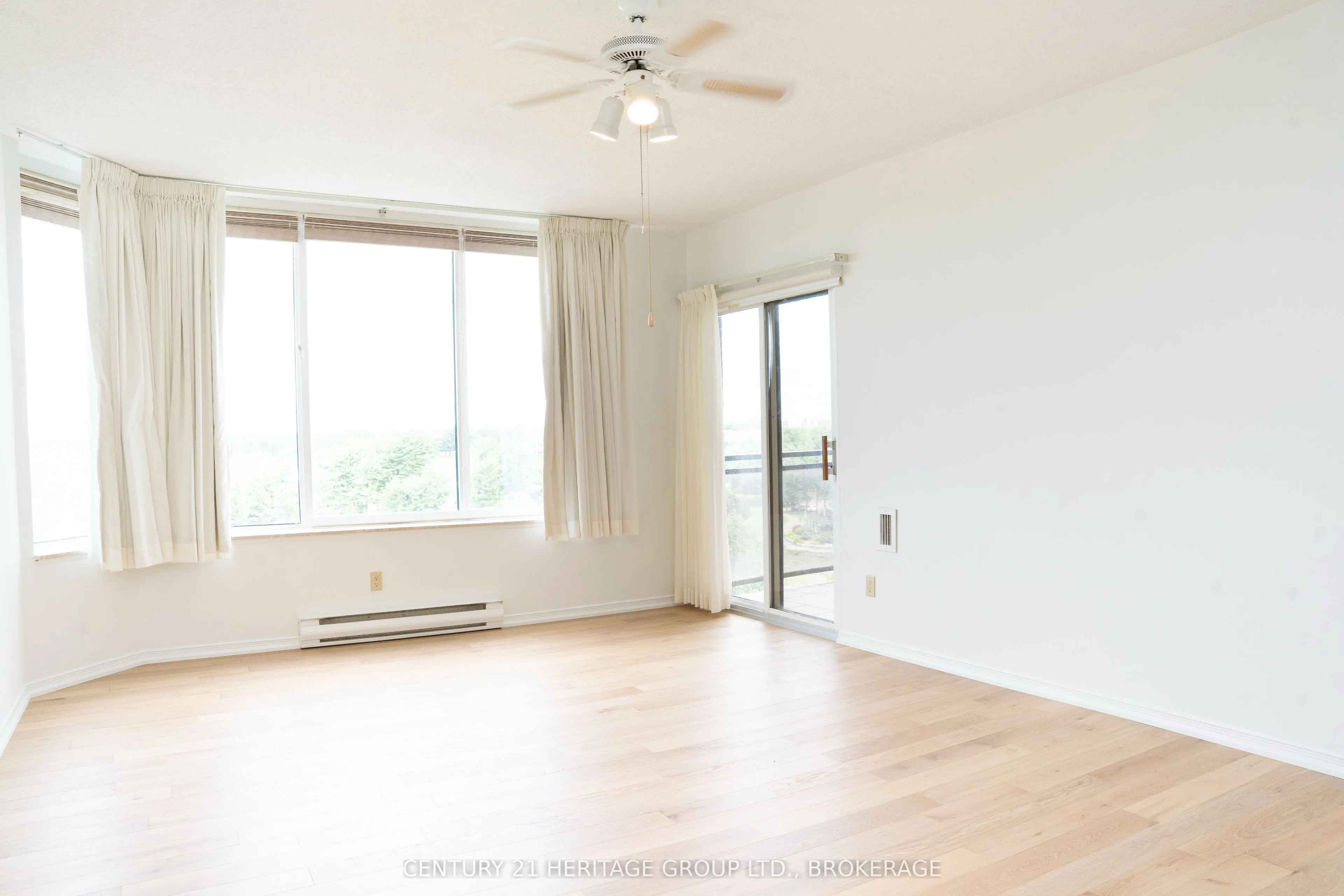 1000 King Street W, #1202