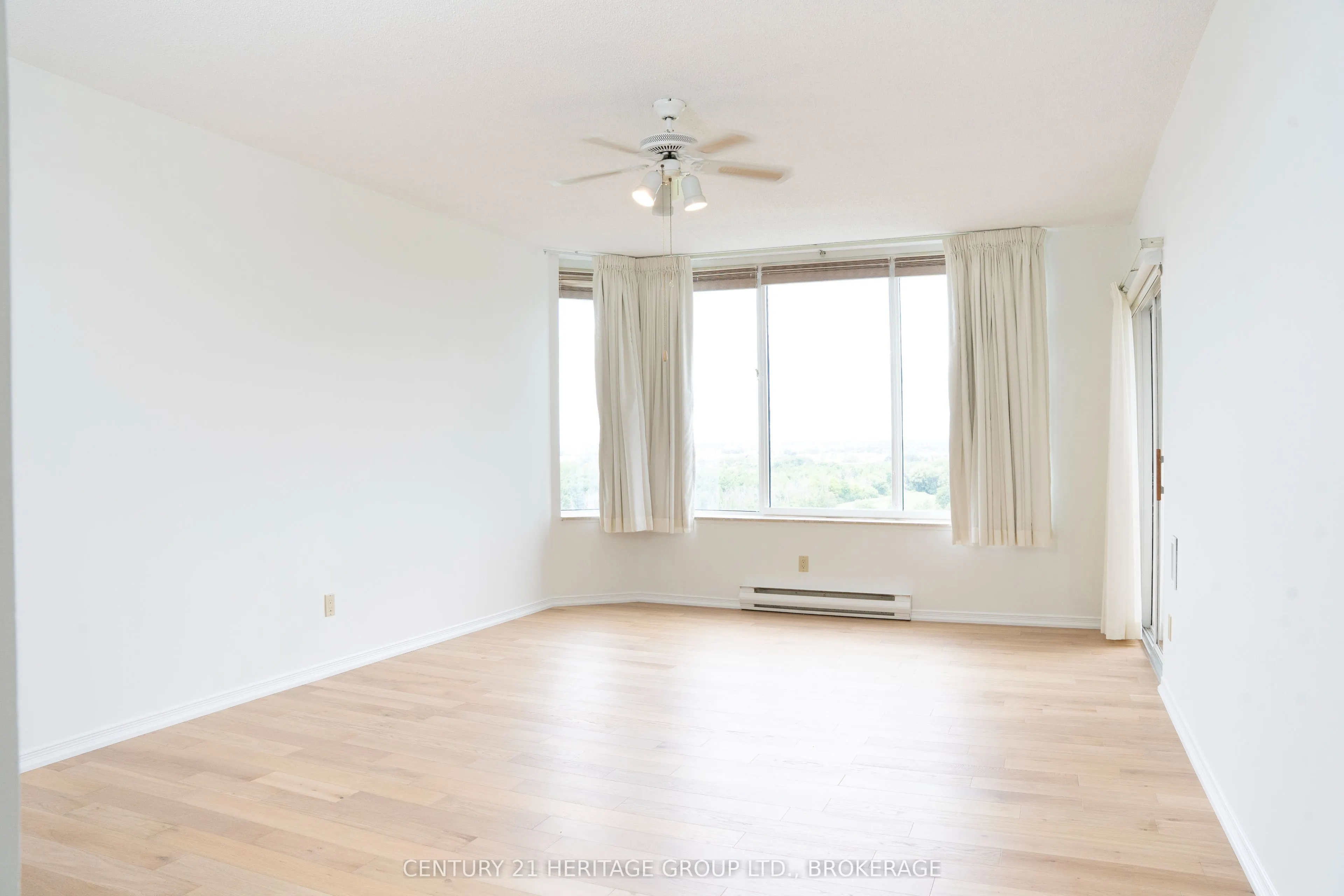 1000 King Street W, #1202