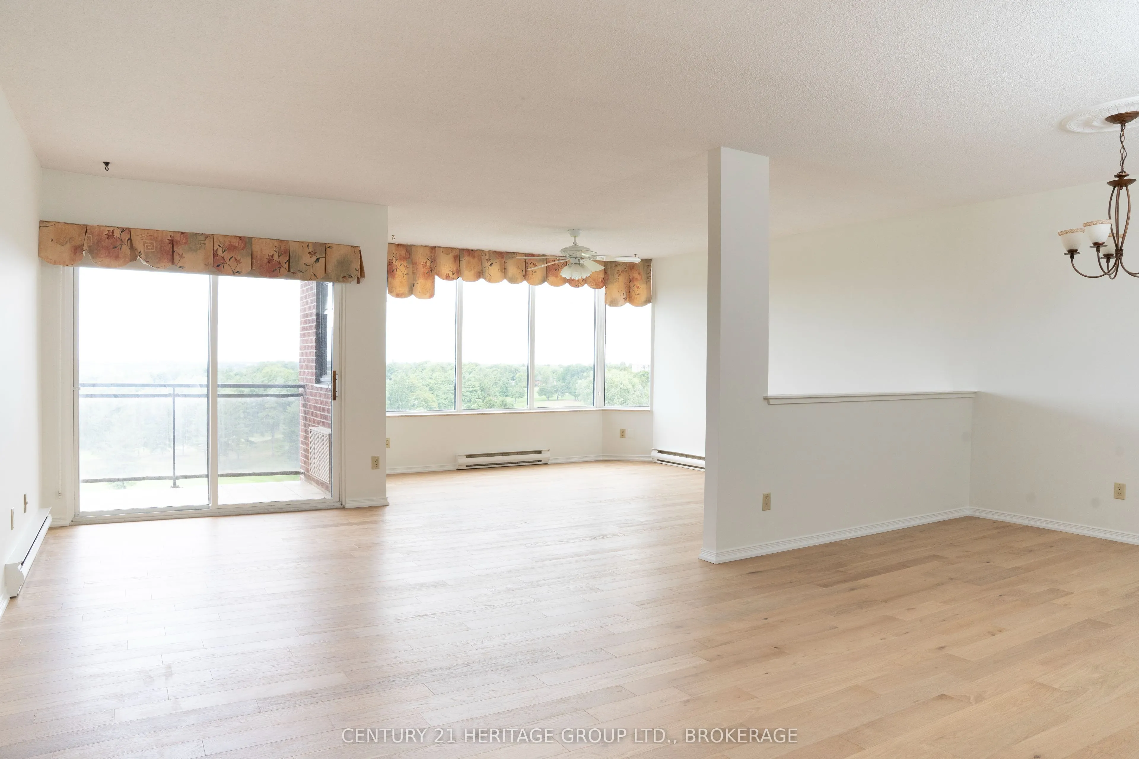 1000 King Street W, #1202