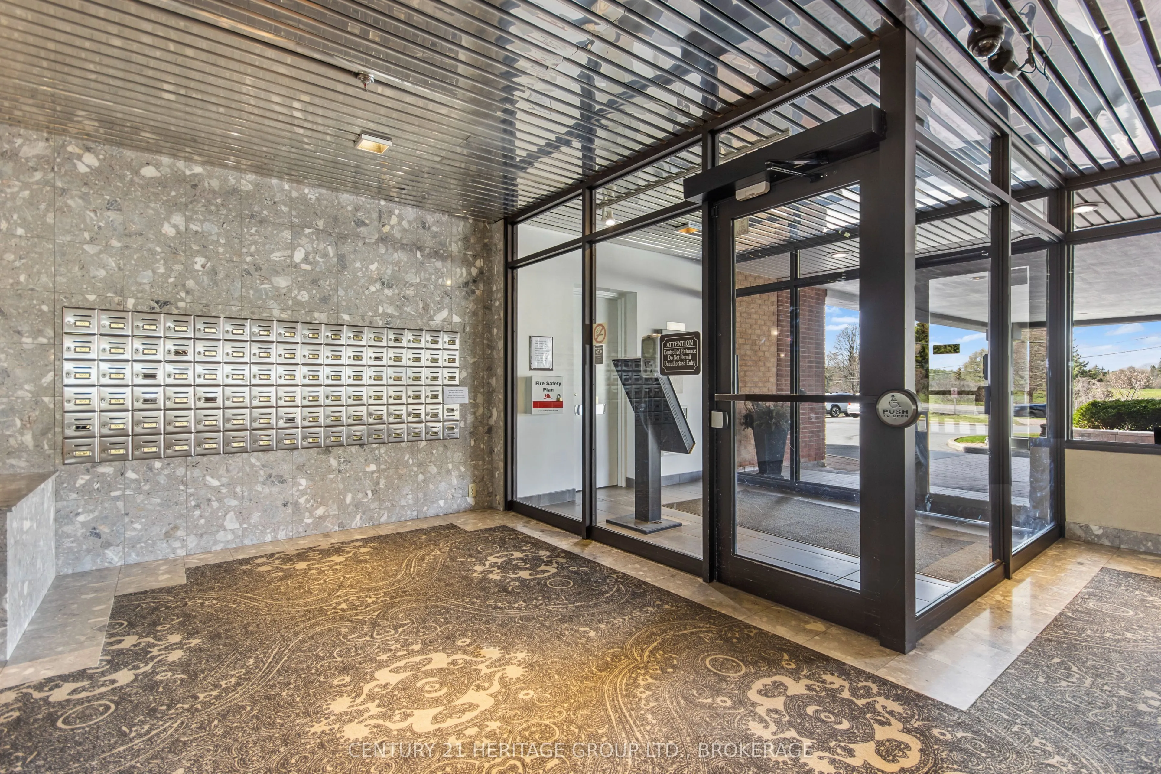 1000 King Street W, #1202