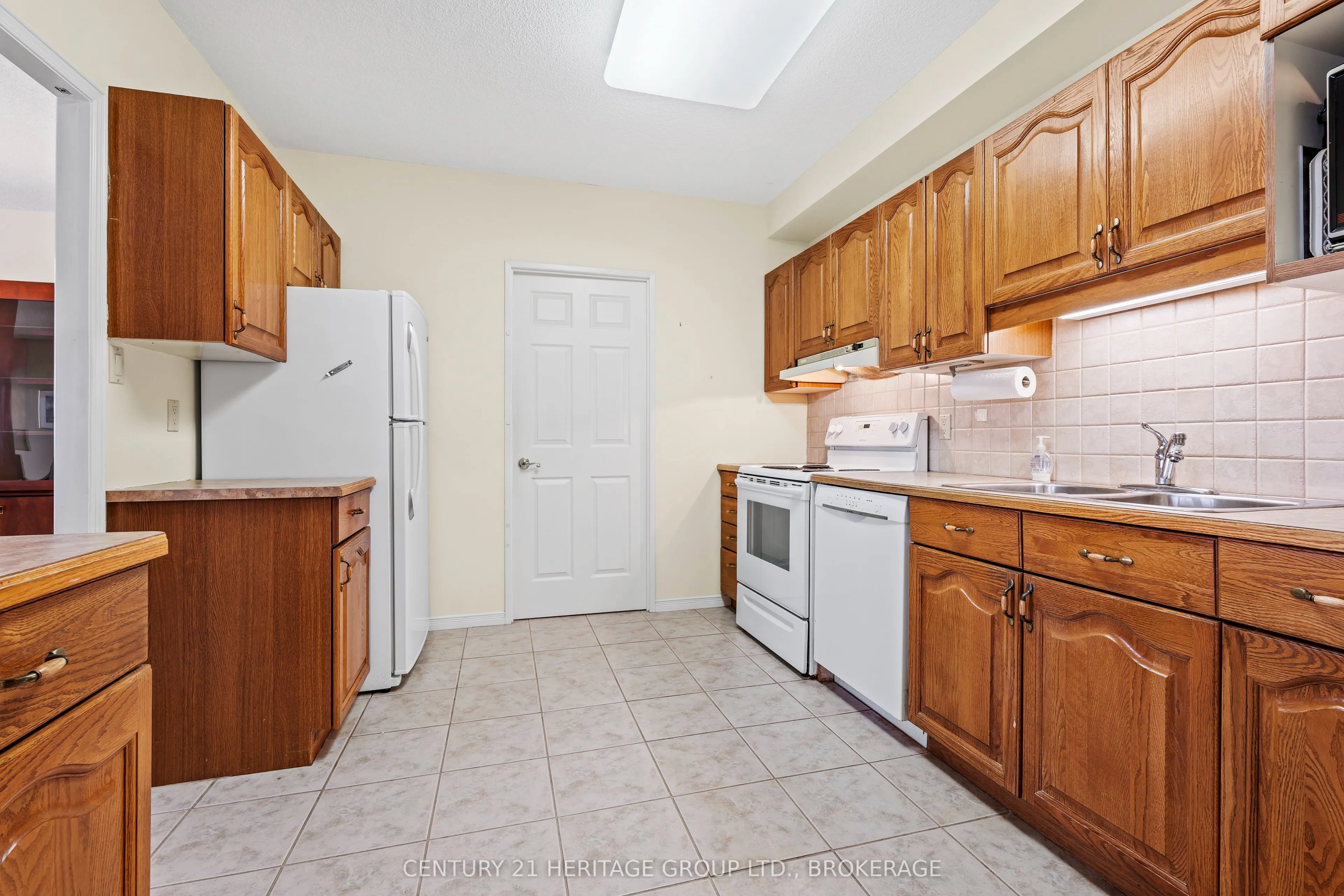 1000 King Street W, #1202
