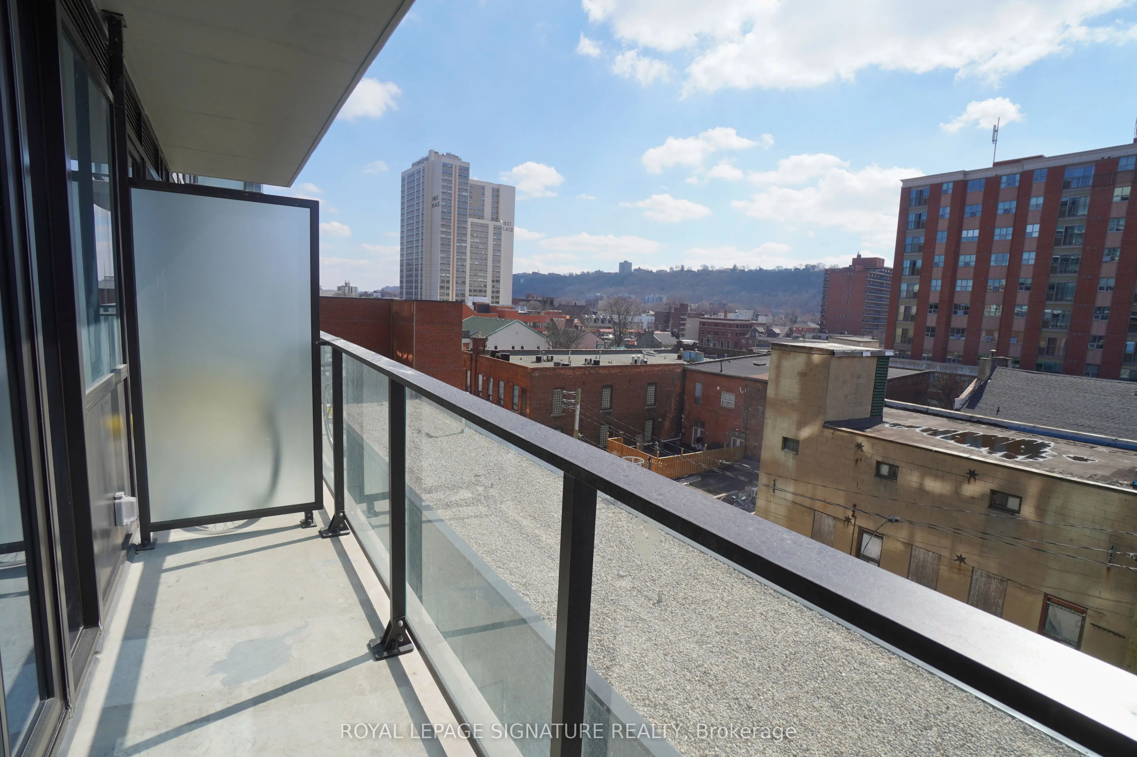 1 Jarvis Street, #606