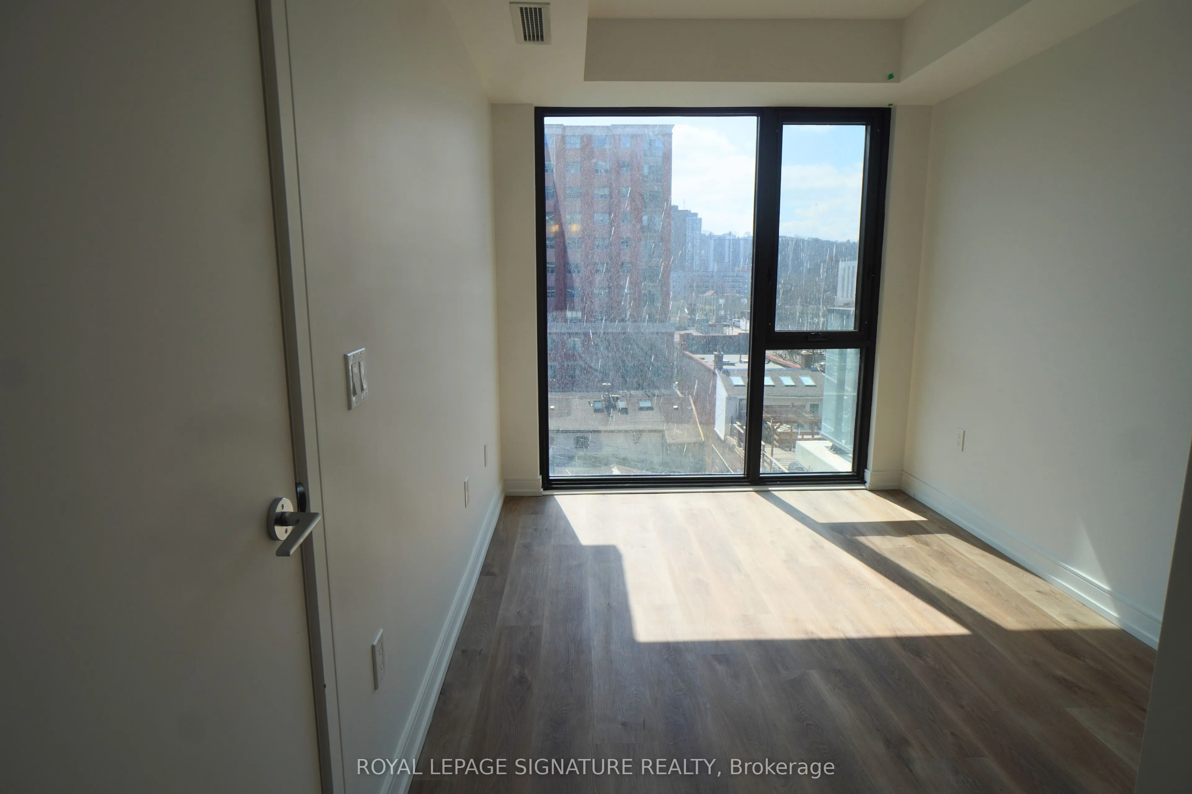 1 Jarvis Street, #606