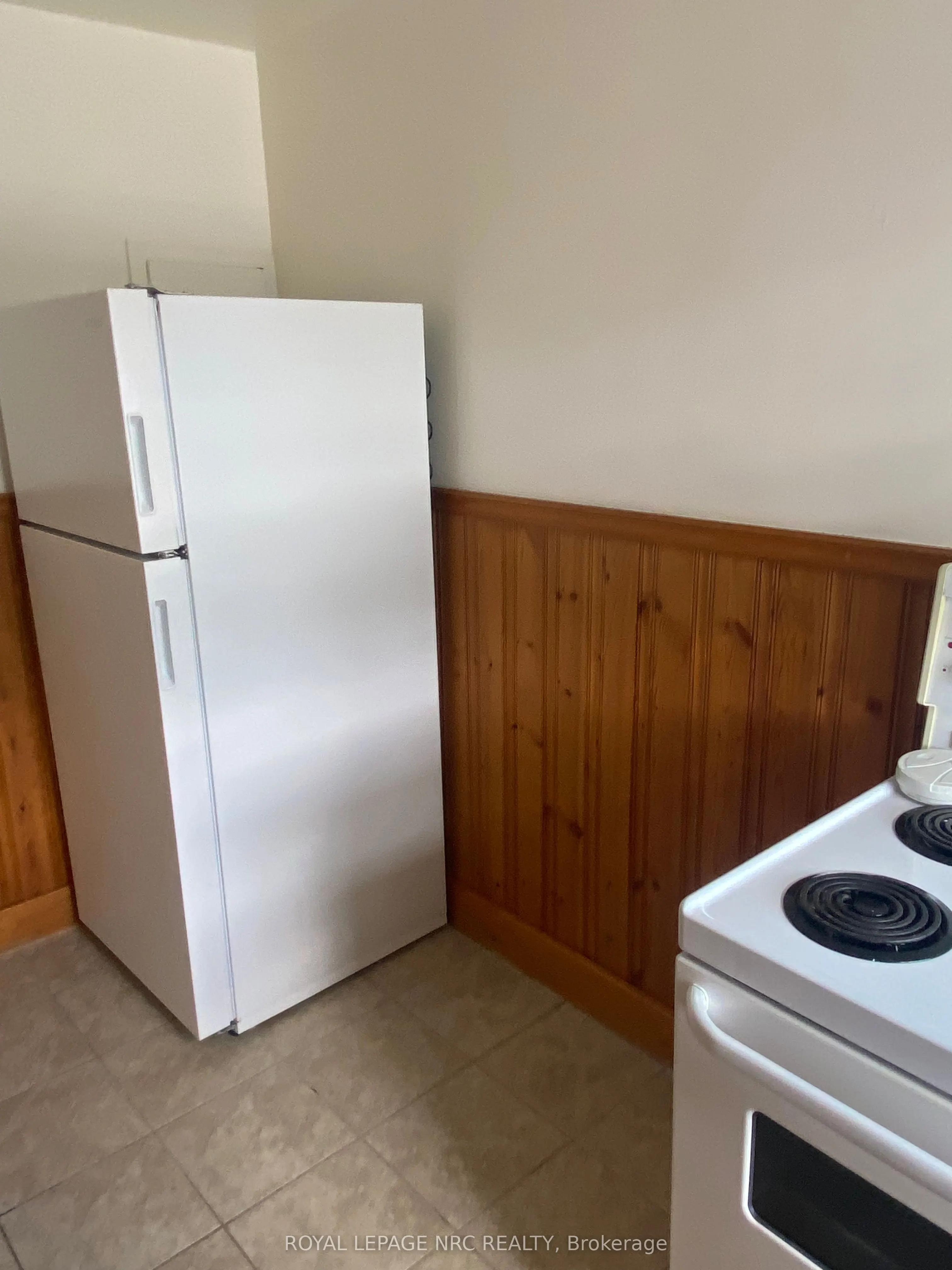 597 Niagara Street, #3