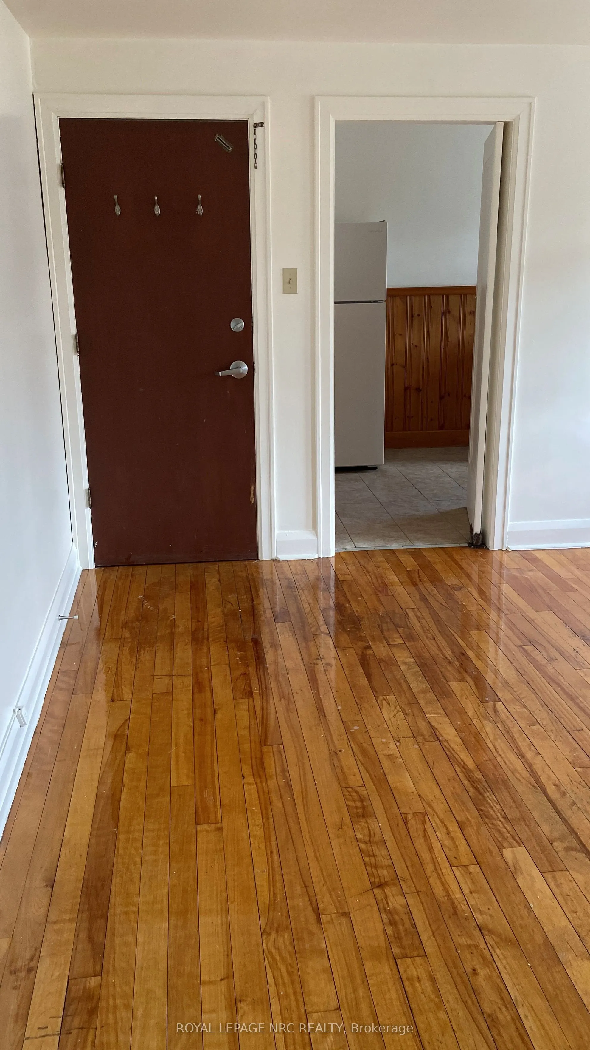 597 Niagara Street, #3