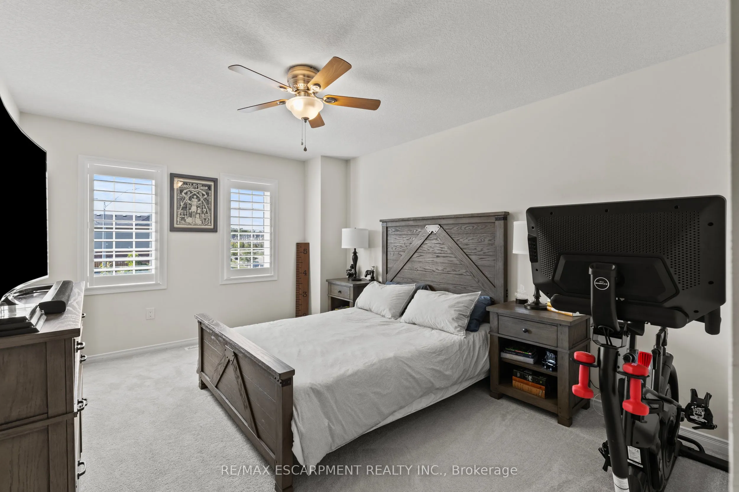 62 Esther Crescent