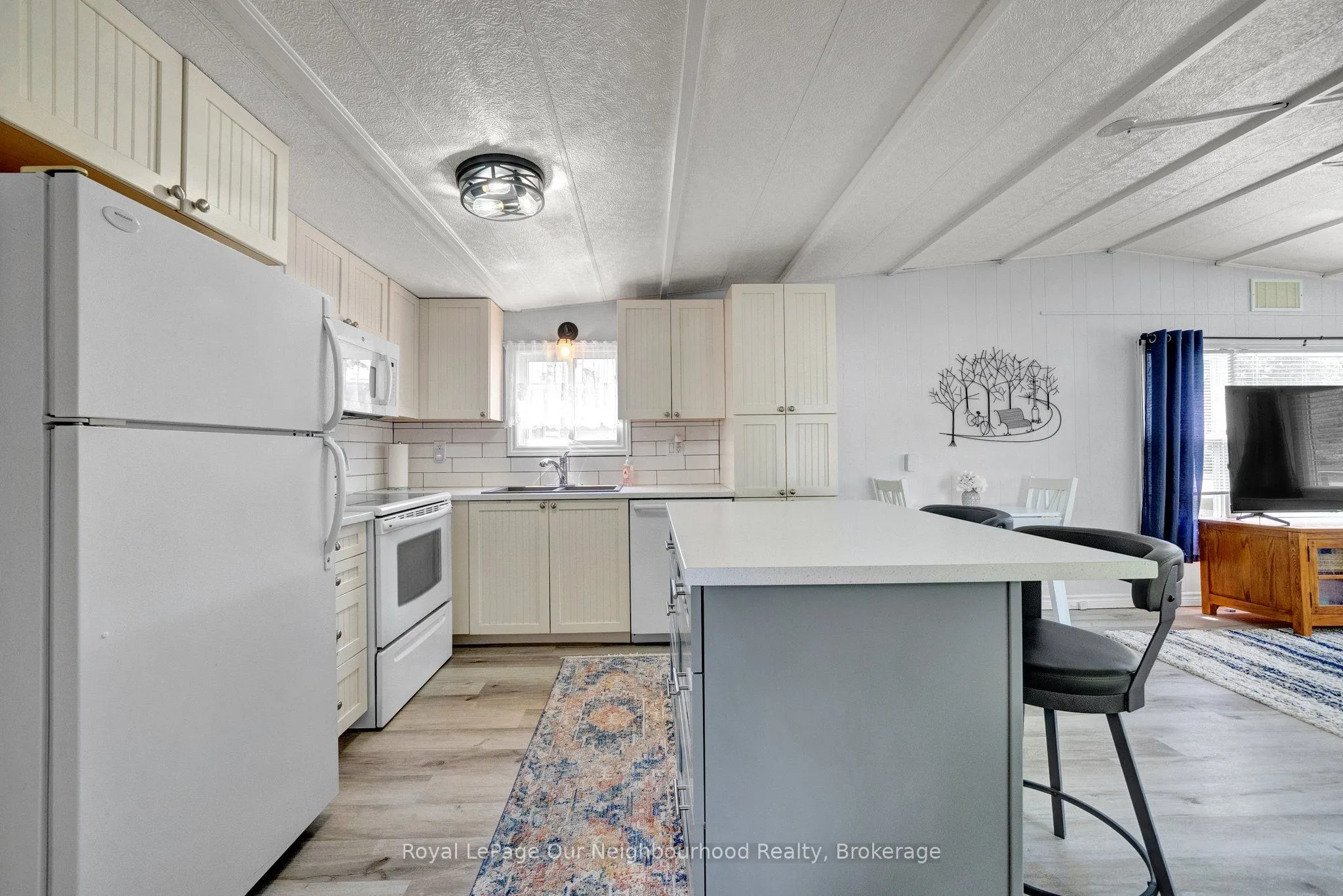 29 Hillview Drive