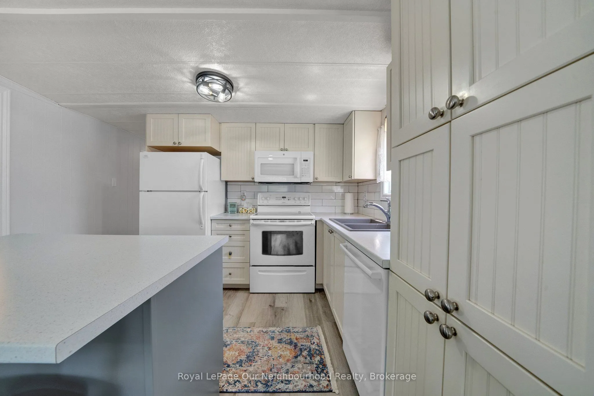 29 Hillview Drive