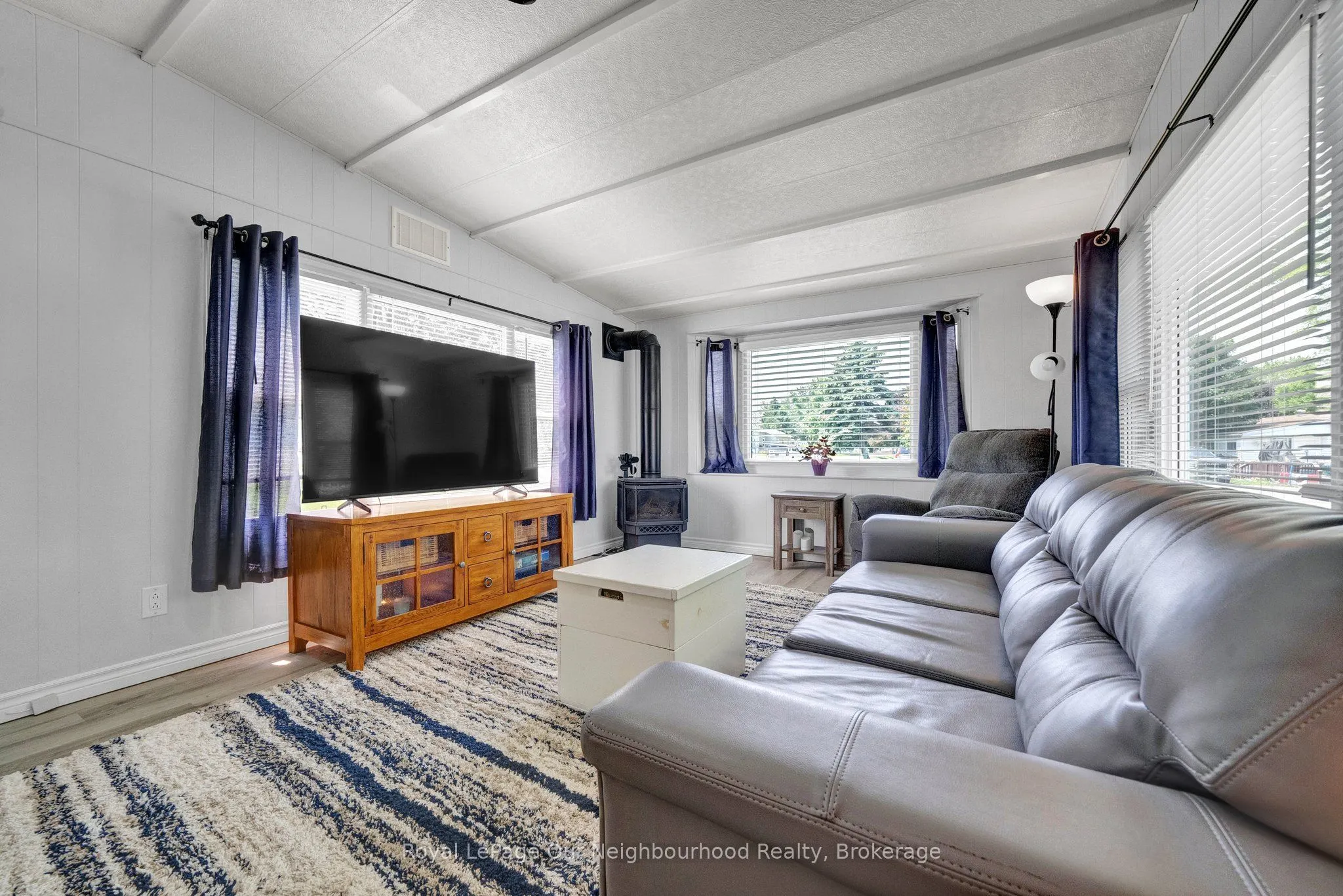 29 Hillview Drive