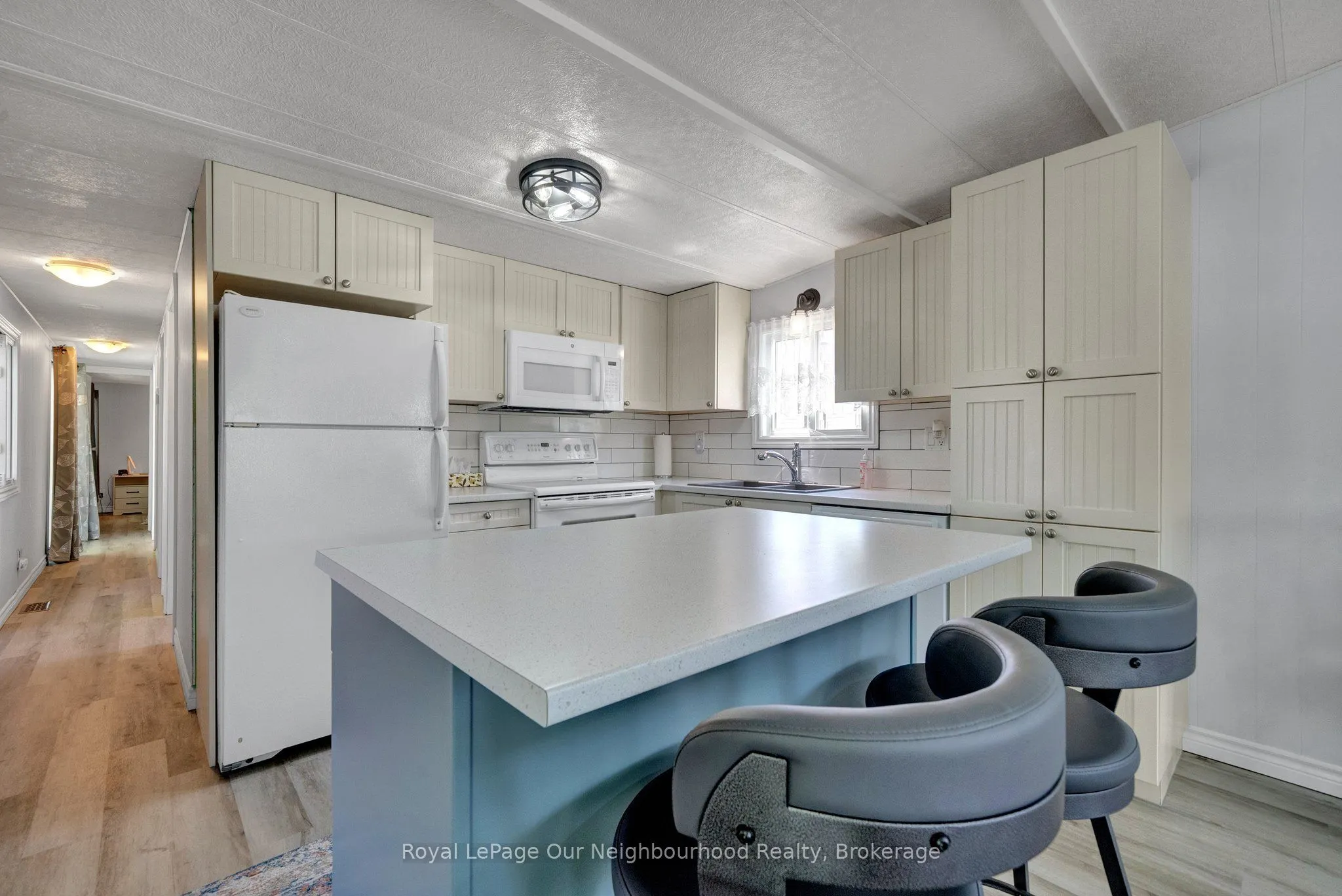 29 Hillview Drive