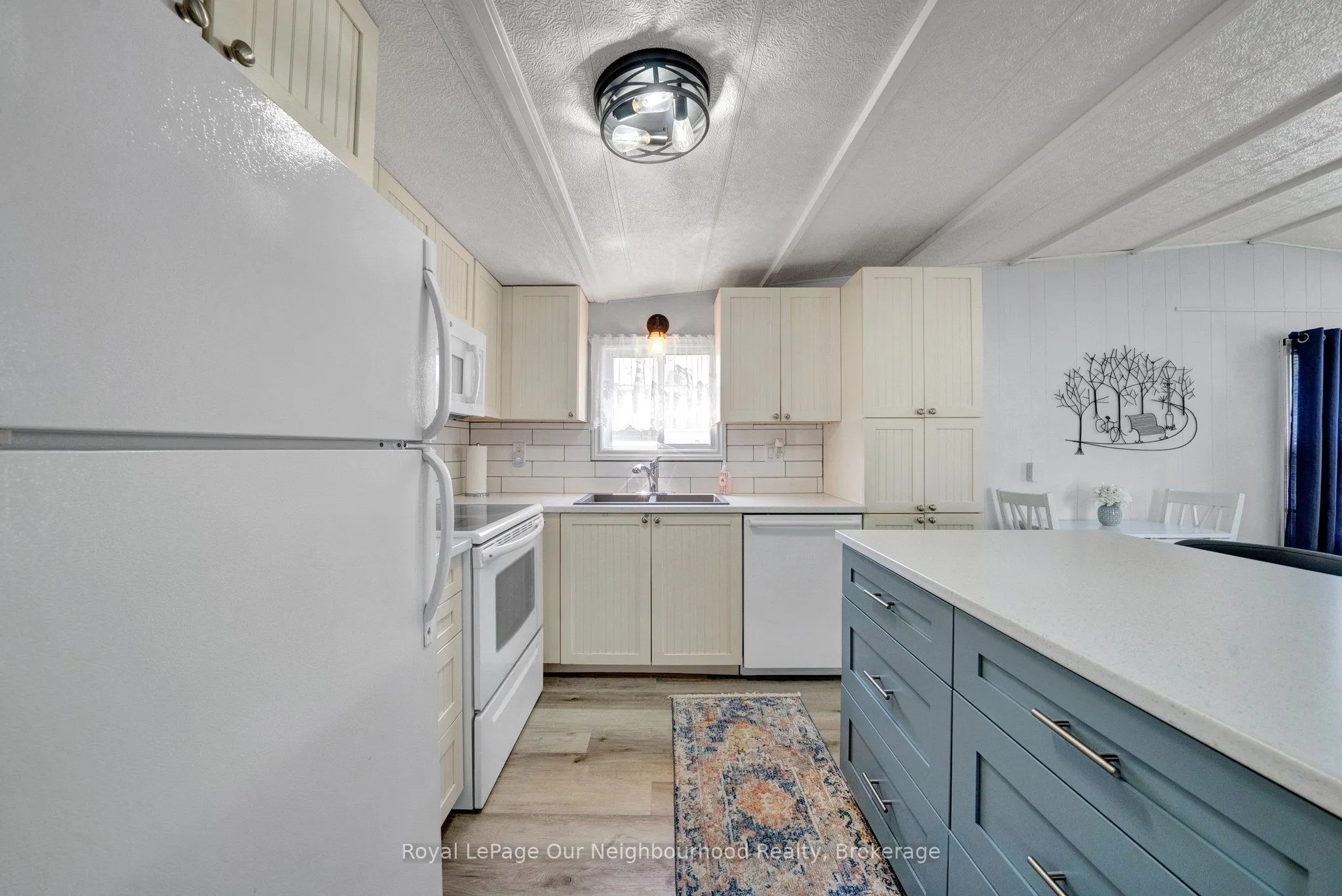 29 Hillview Drive