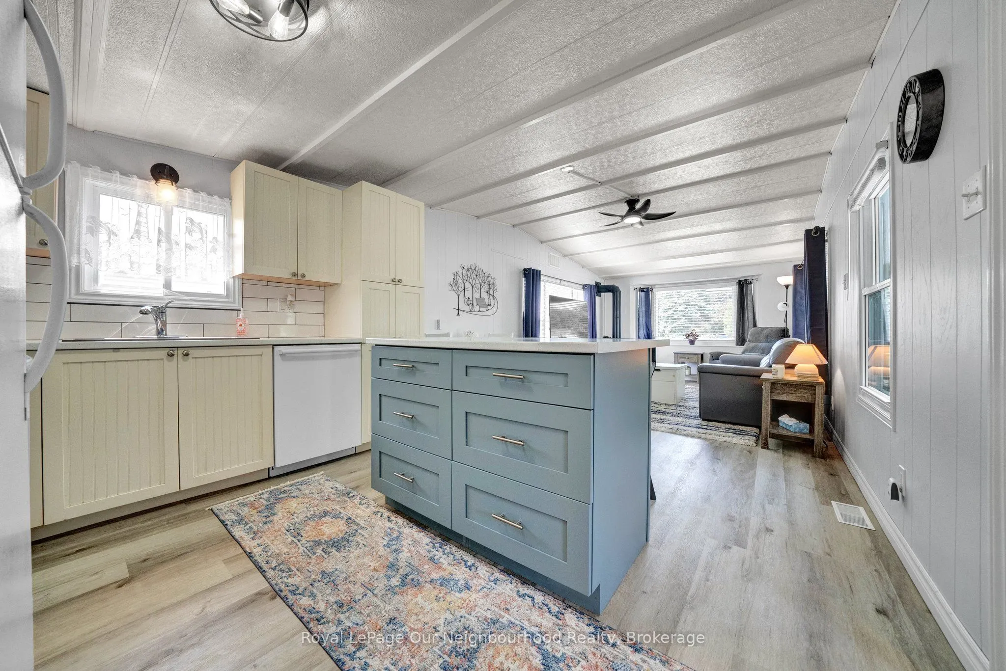 29 Hillview Drive