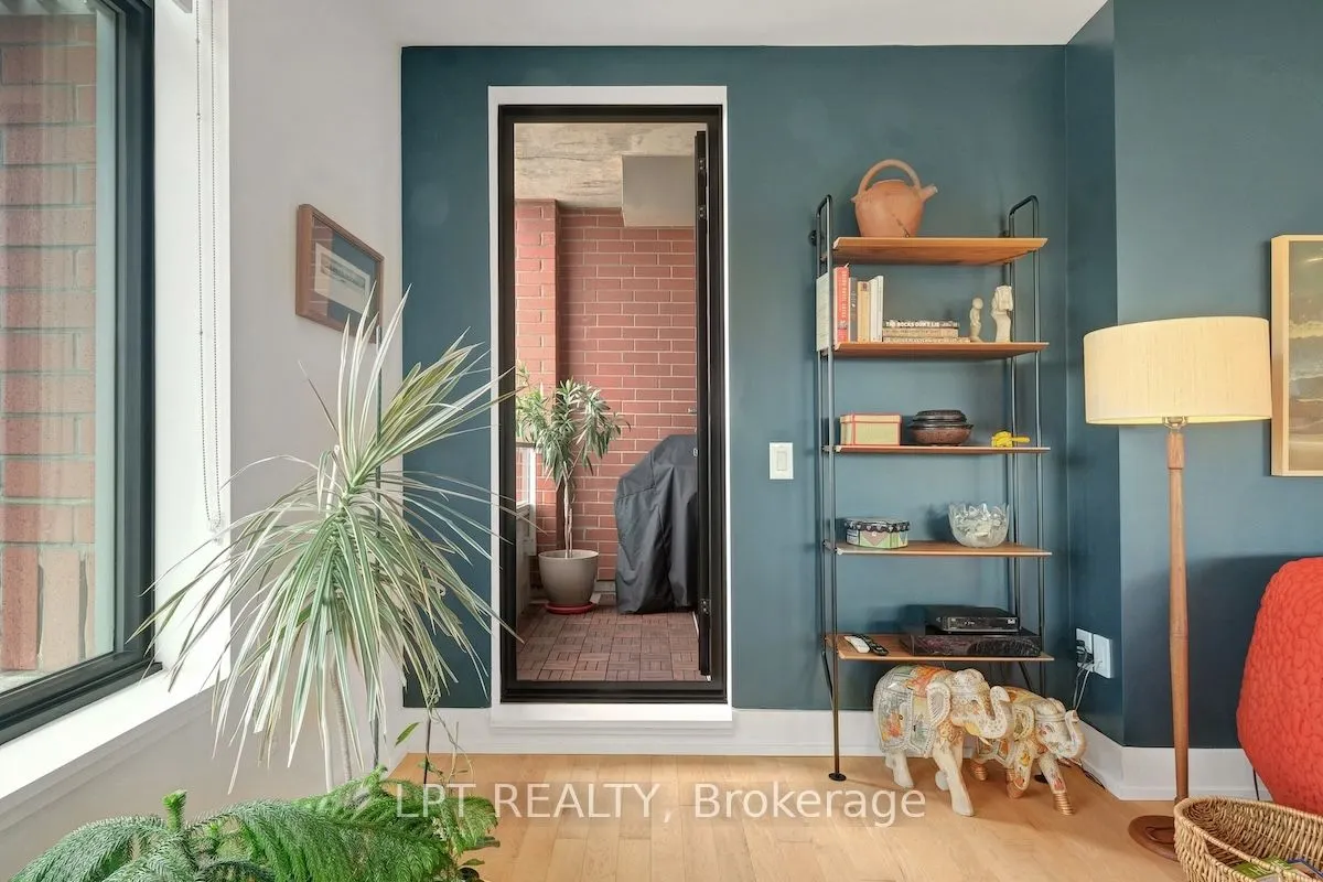 60 Springhurst Avenue, #504