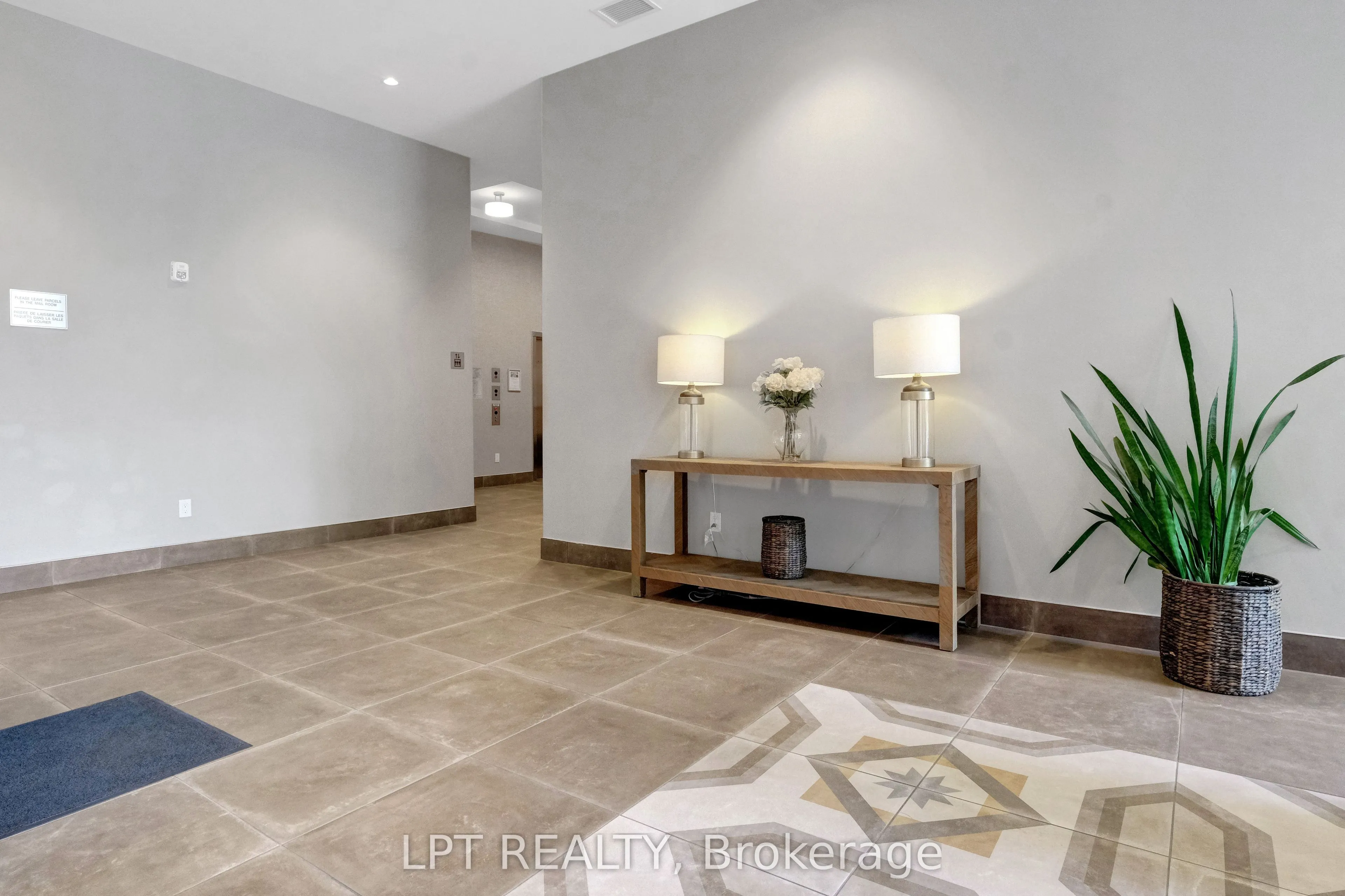 60 Springhurst Avenue, #504