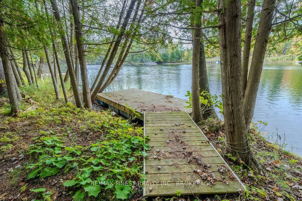 1203 FARM GATE Lane