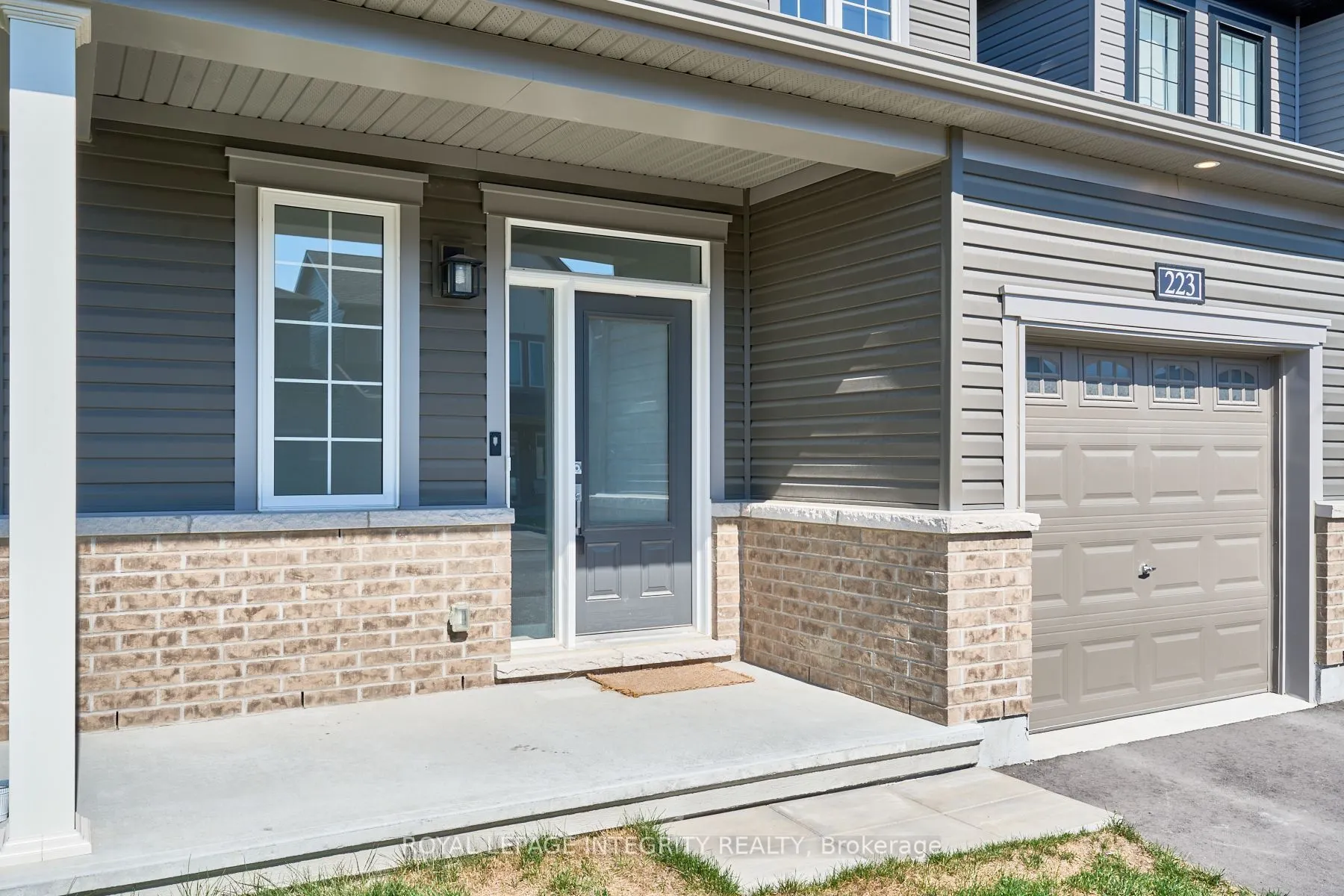 223 Elsie Macgill Walk