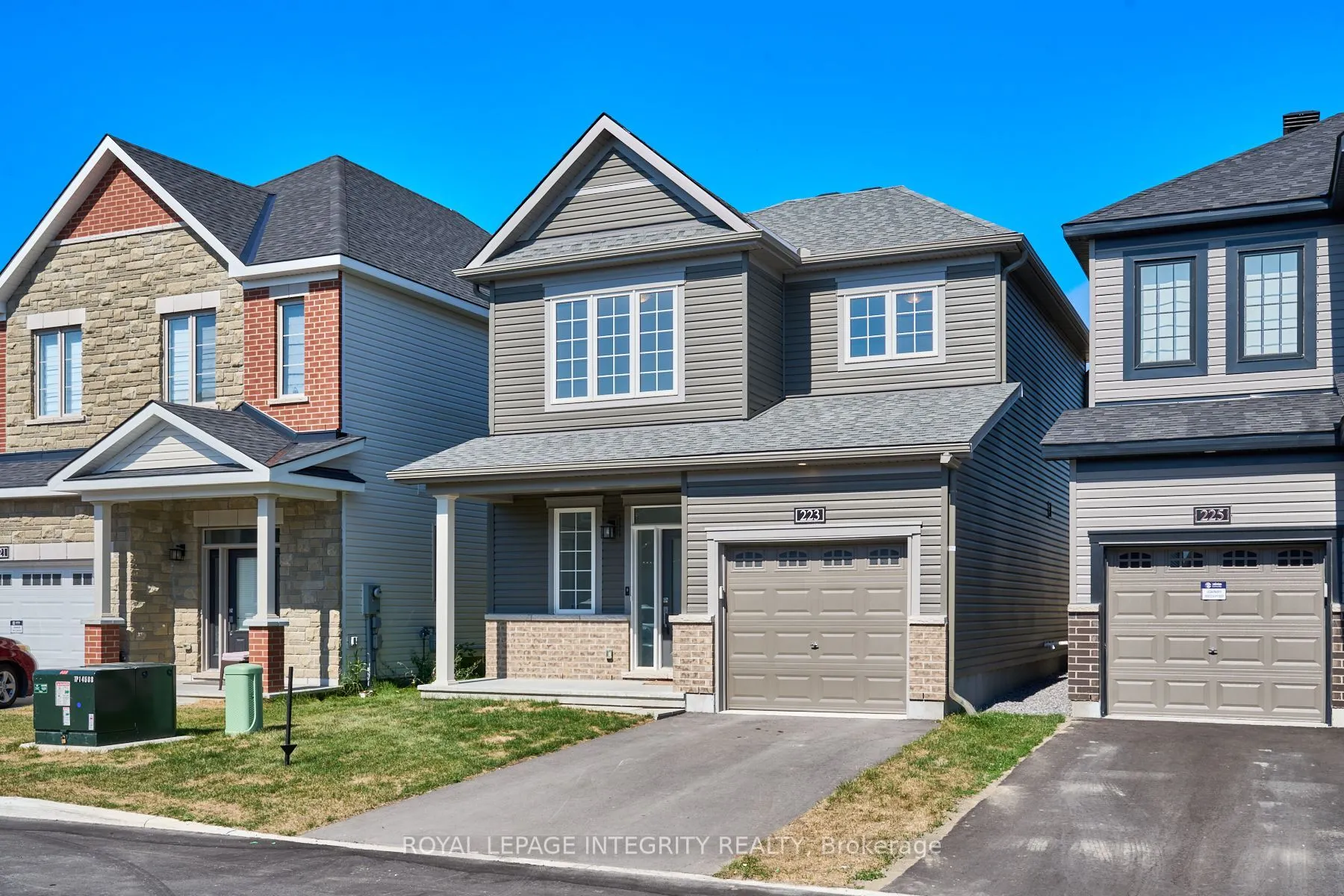 223 Elsie Macgill Walk